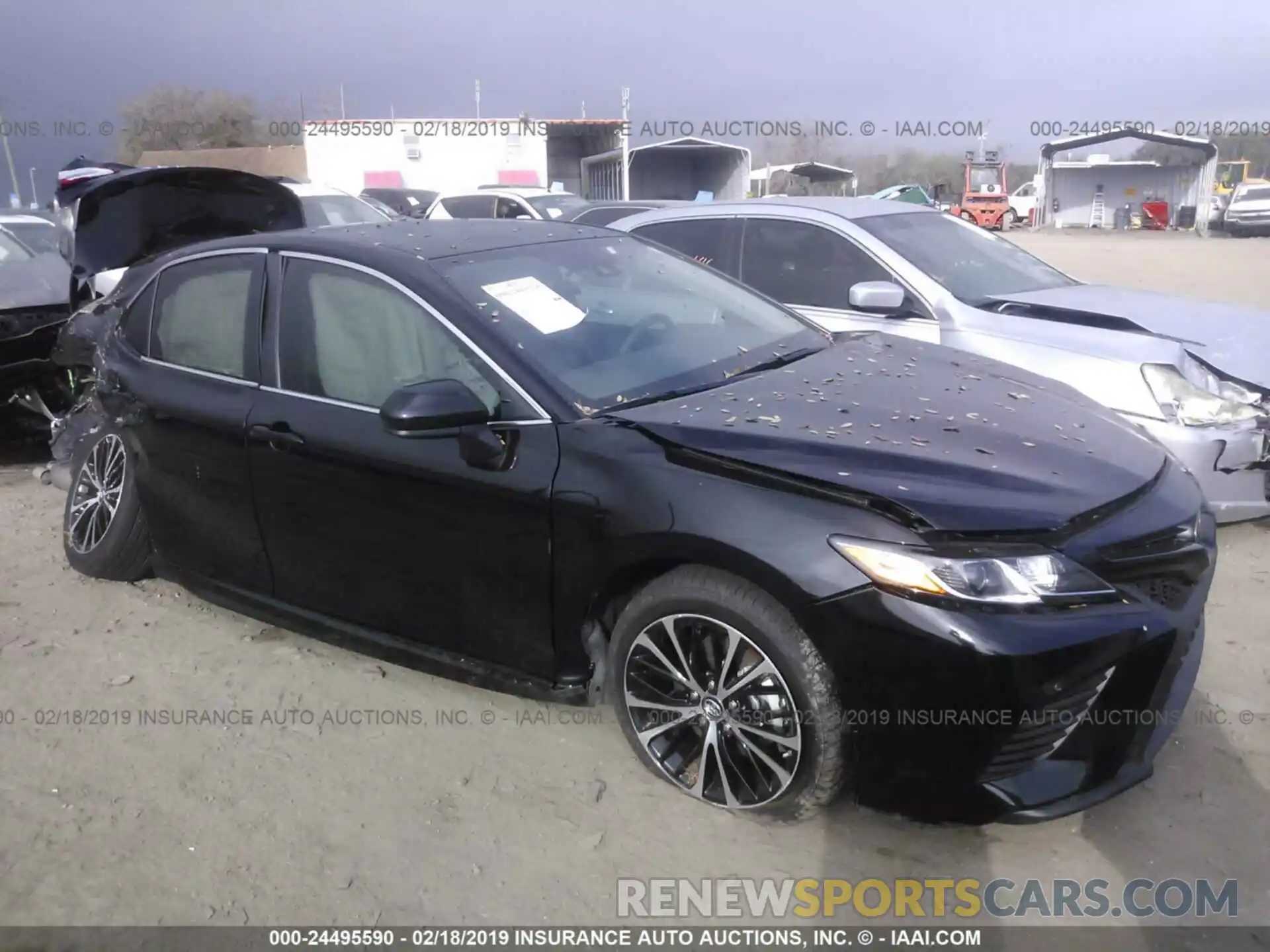 1 Photograph of a damaged car 4T1B11HK4KU690960 TOYOTA CAMRY 2019