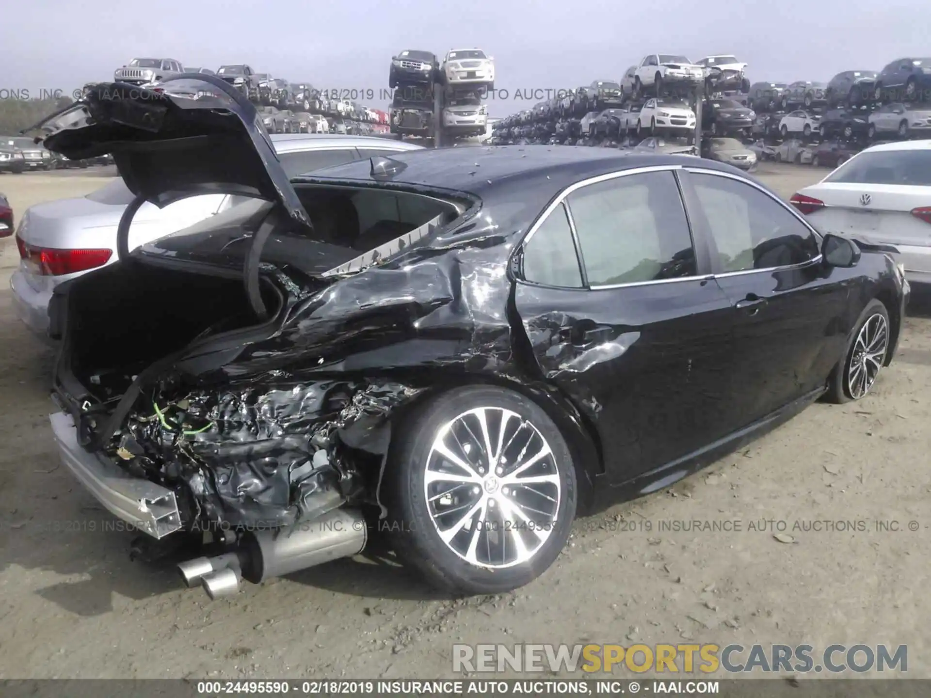 4 Photograph of a damaged car 4T1B11HK4KU690960 TOYOTA CAMRY 2019