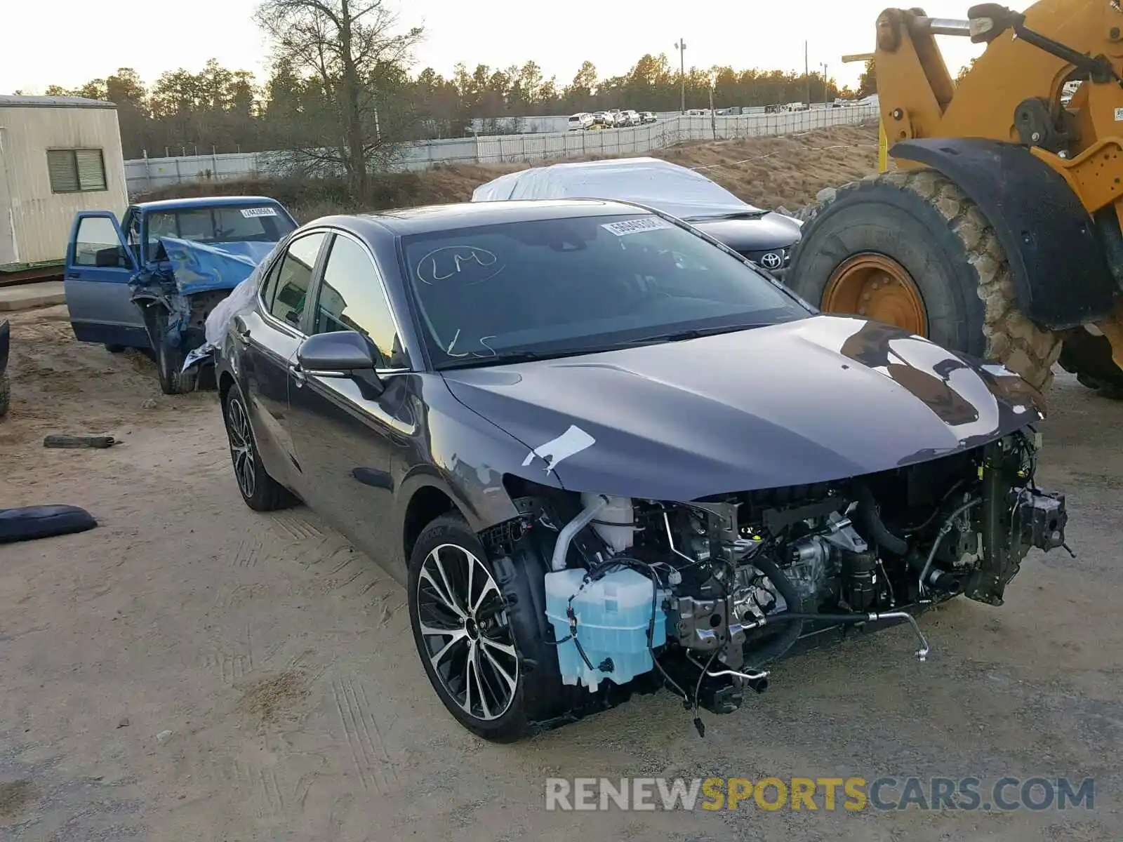 1 Photograph of a damaged car 4T1B11HK4KU691204 TOYOTA CAMRY 2019