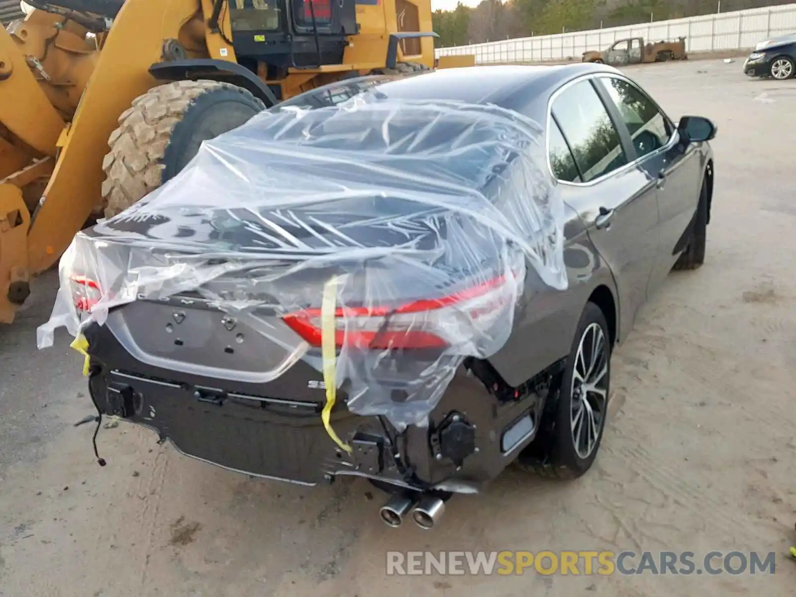 4 Photograph of a damaged car 4T1B11HK4KU691204 TOYOTA CAMRY 2019