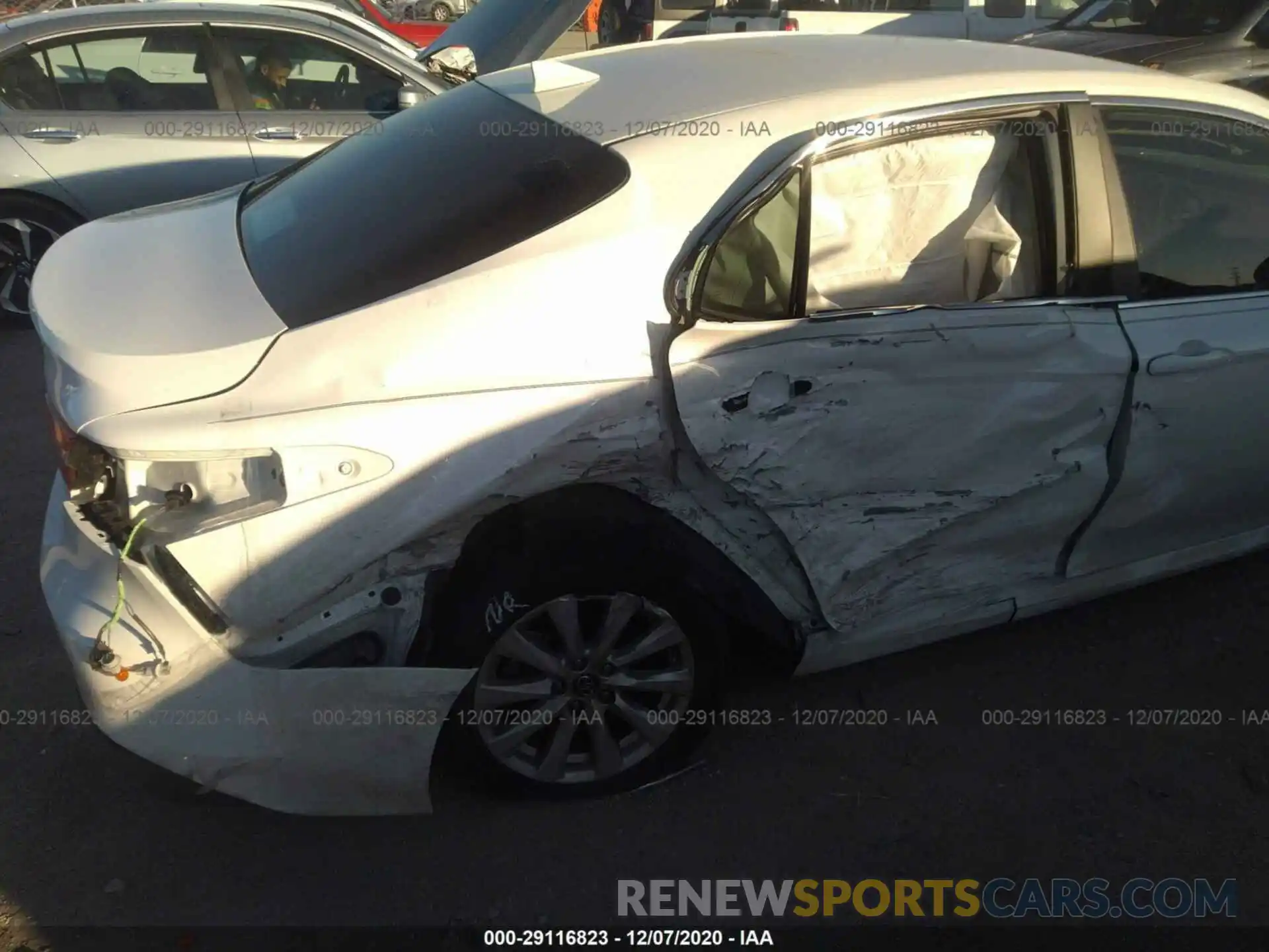 6 Photograph of a damaged car 4T1B11HK4KU691316 TOYOTA CAMRY 2019