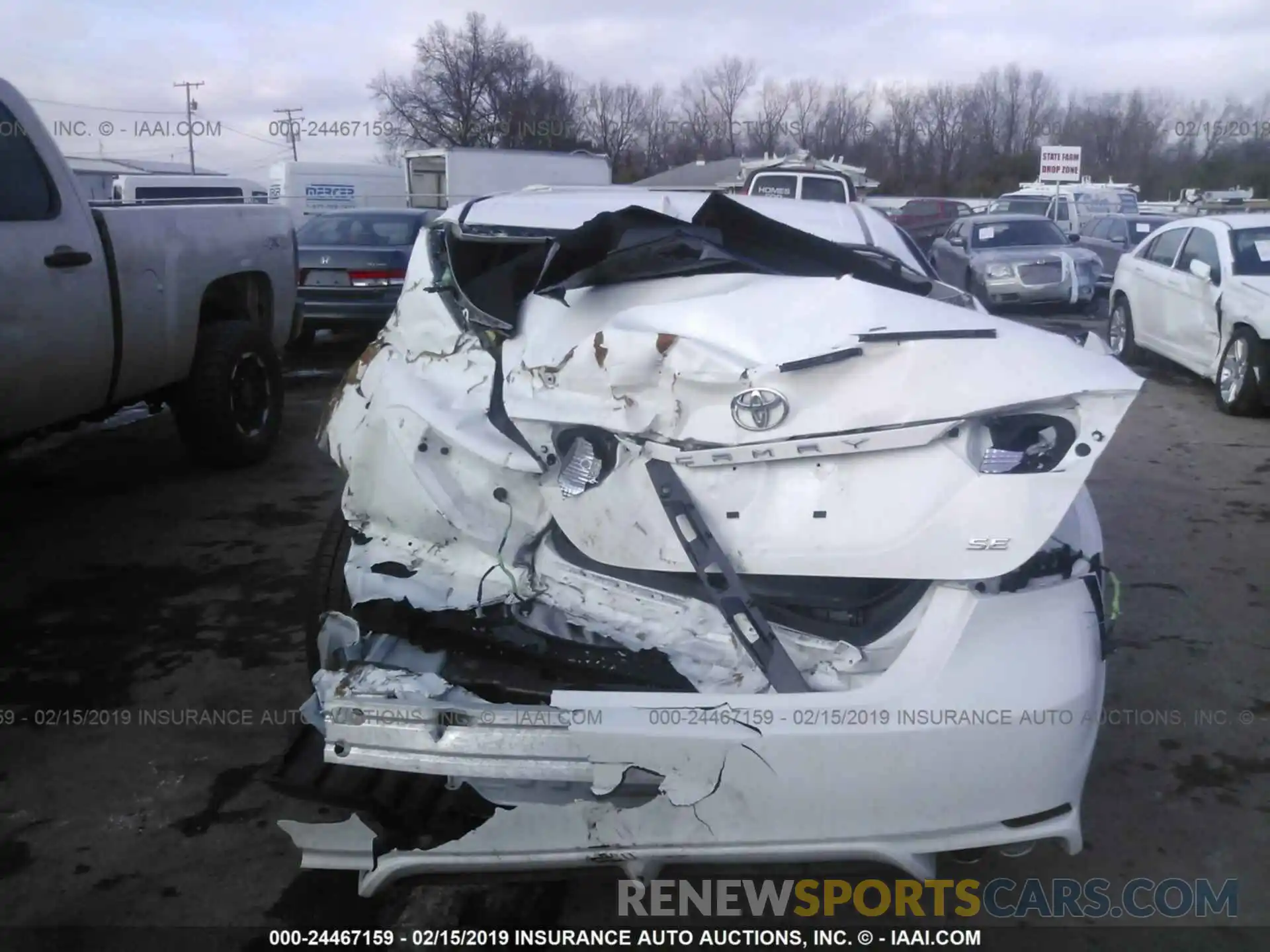 6 Photograph of a damaged car 4T1B11HK4KU691977 TOYOTA CAMRY 2019