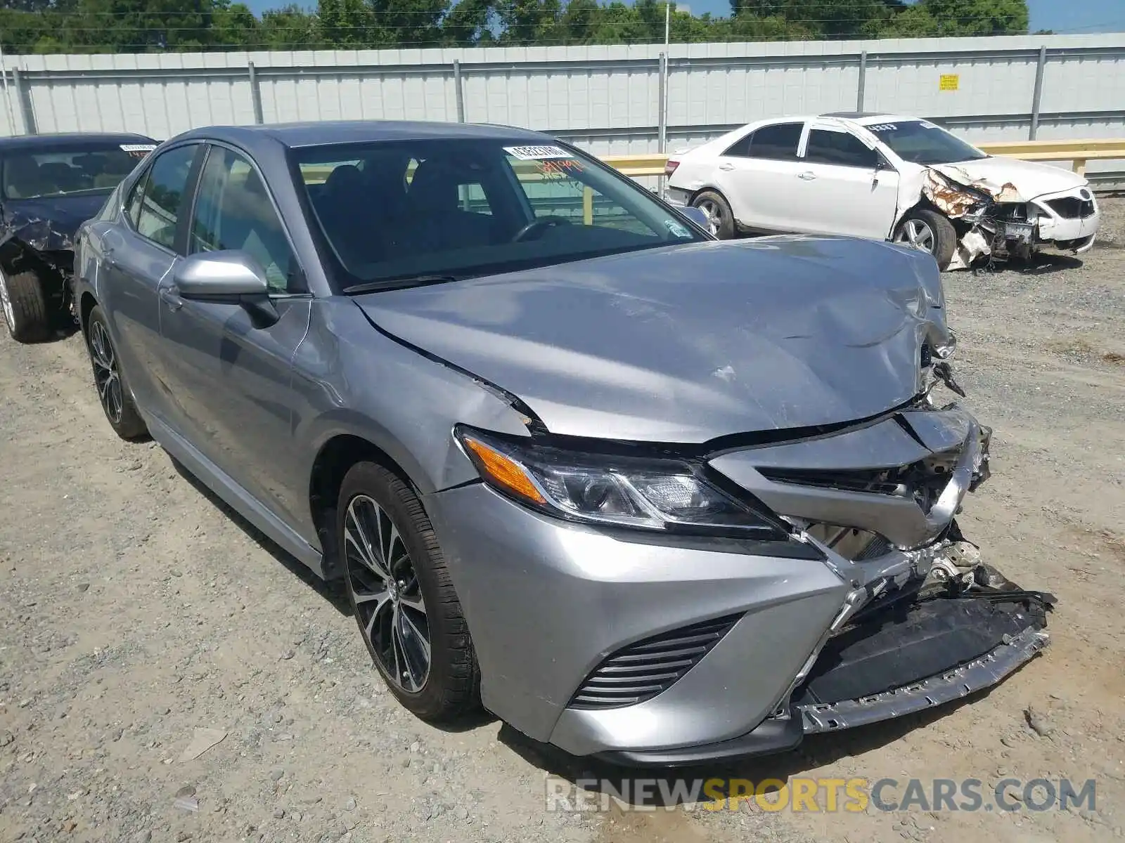 1 Photograph of a damaged car 4T1B11HK4KU691994 TOYOTA CAMRY 2019