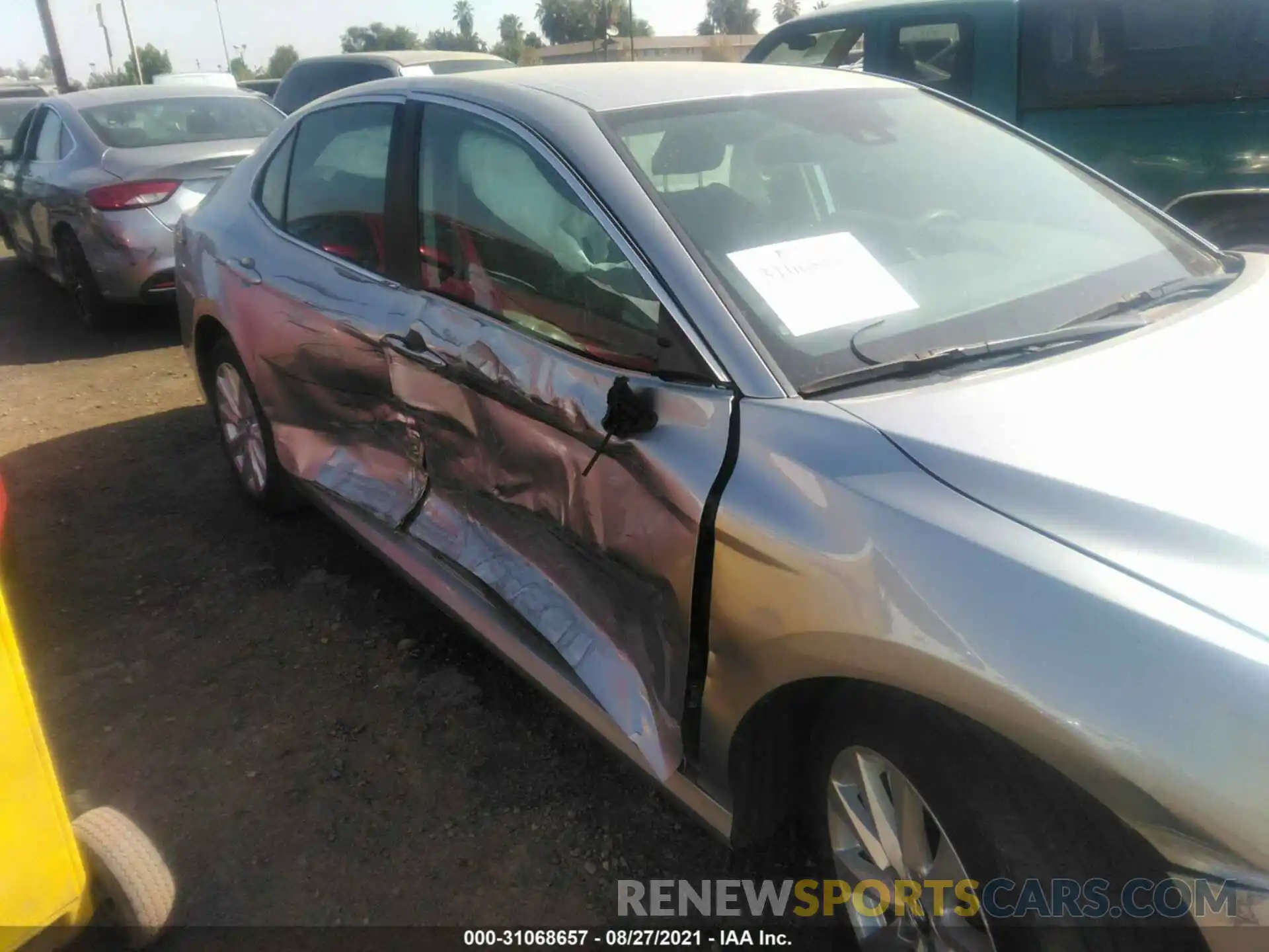 6 Photograph of a damaged car 4T1B11HK4KU692031 TOYOTA CAMRY 2019