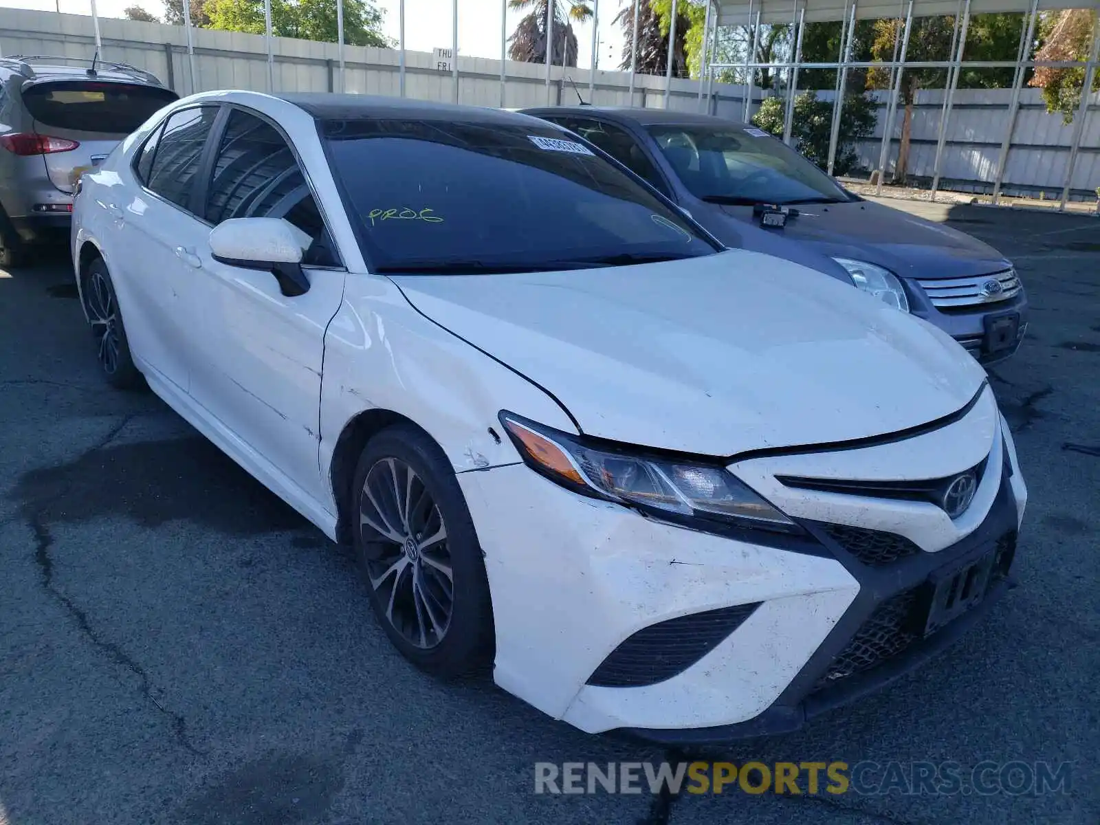 1 Photograph of a damaged car 4T1B11HK4KU692479 TOYOTA CAMRY 2019