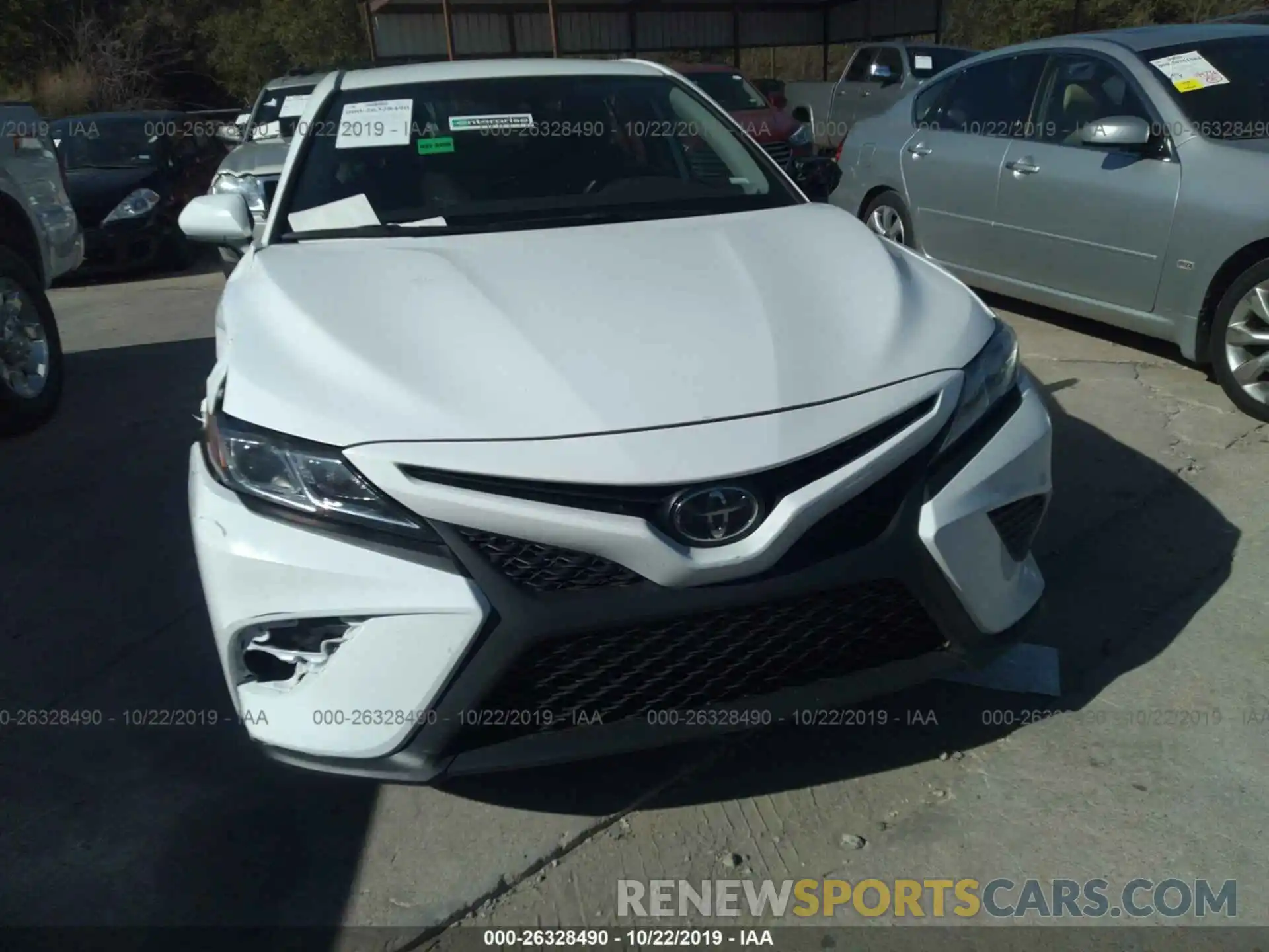 6 Photograph of a damaged car 4T1B11HK4KU692983 TOYOTA CAMRY 2019