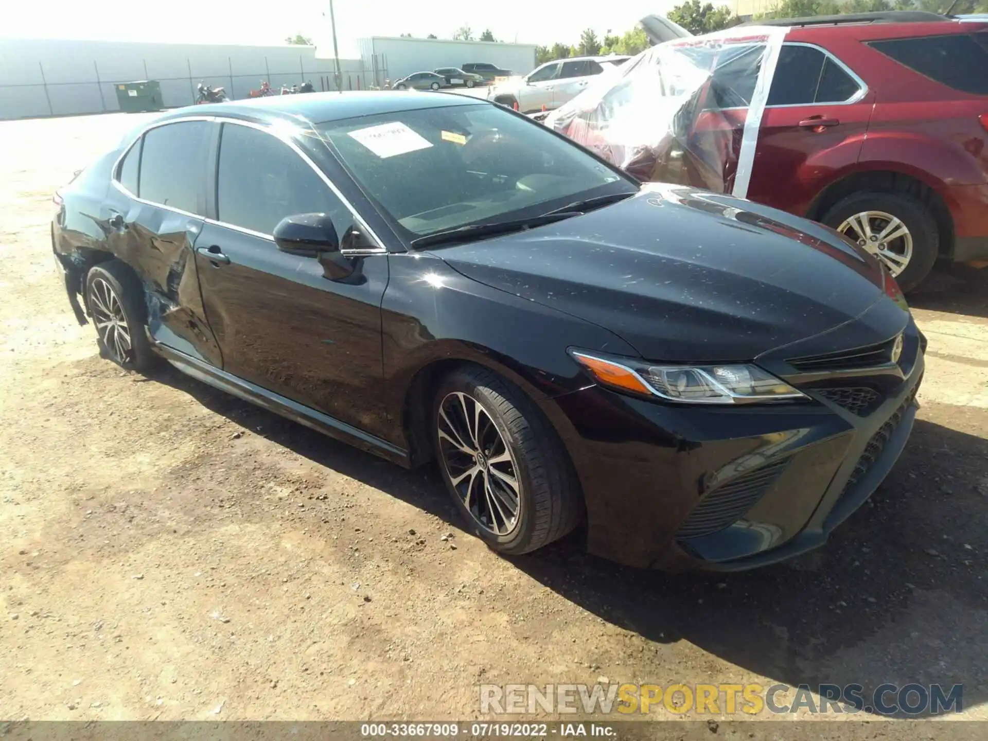 1 Photograph of a damaged car 4T1B11HK4KU693017 TOYOTA CAMRY 2019