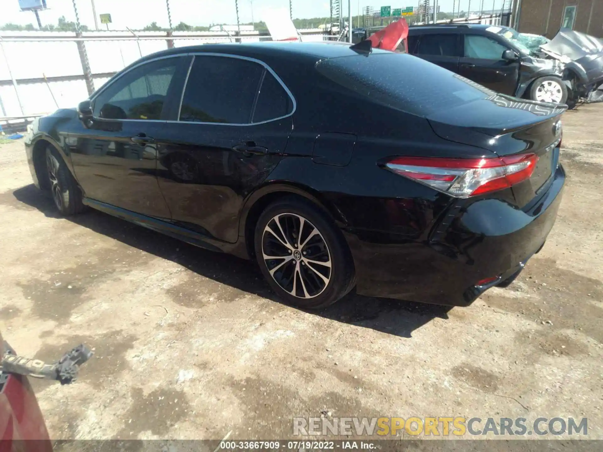 3 Photograph of a damaged car 4T1B11HK4KU693017 TOYOTA CAMRY 2019