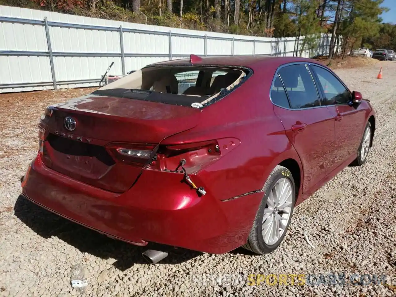 4 Photograph of a damaged car 4T1B11HK4KU693891 TOYOTA CAMRY 2019