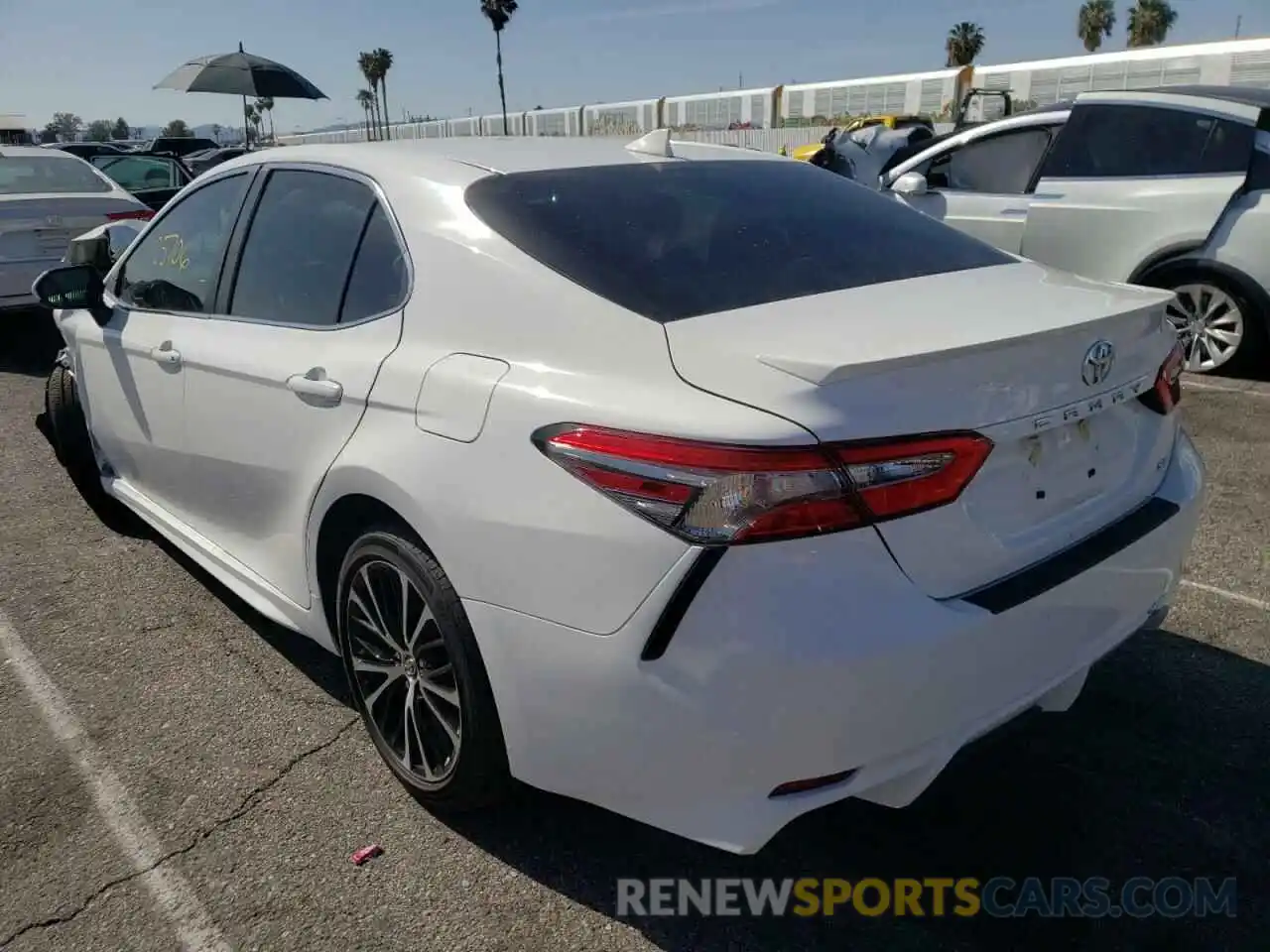 3 Photograph of a damaged car 4T1B11HK4KU694605 TOYOTA CAMRY 2019