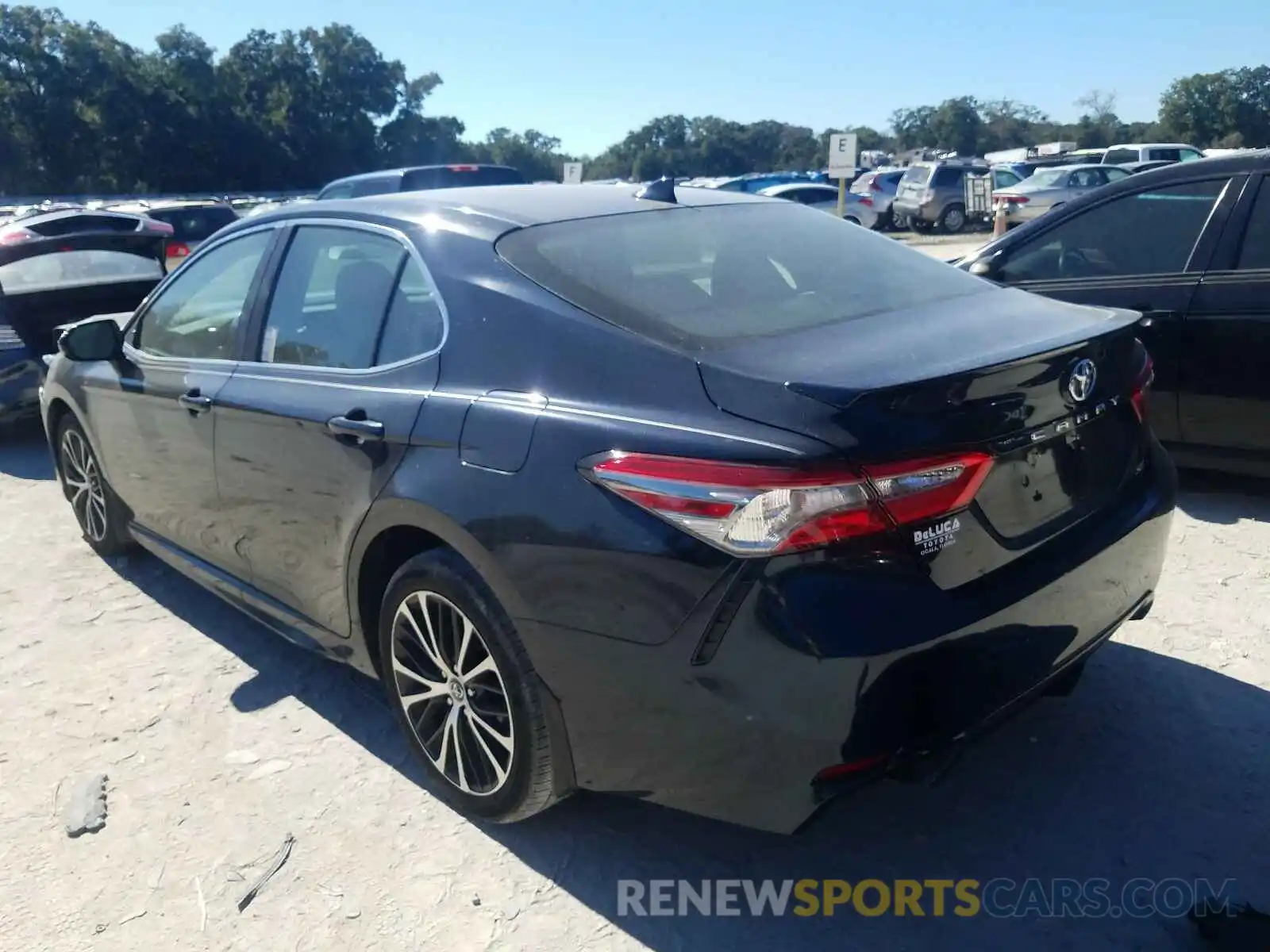 3 Photograph of a damaged car 4T1B11HK4KU696287 TOYOTA CAMRY 2019