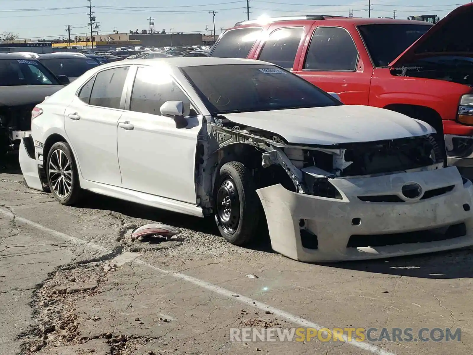 1 Photograph of a damaged car 4T1B11HK4KU697343 TOYOTA CAMRY 2019