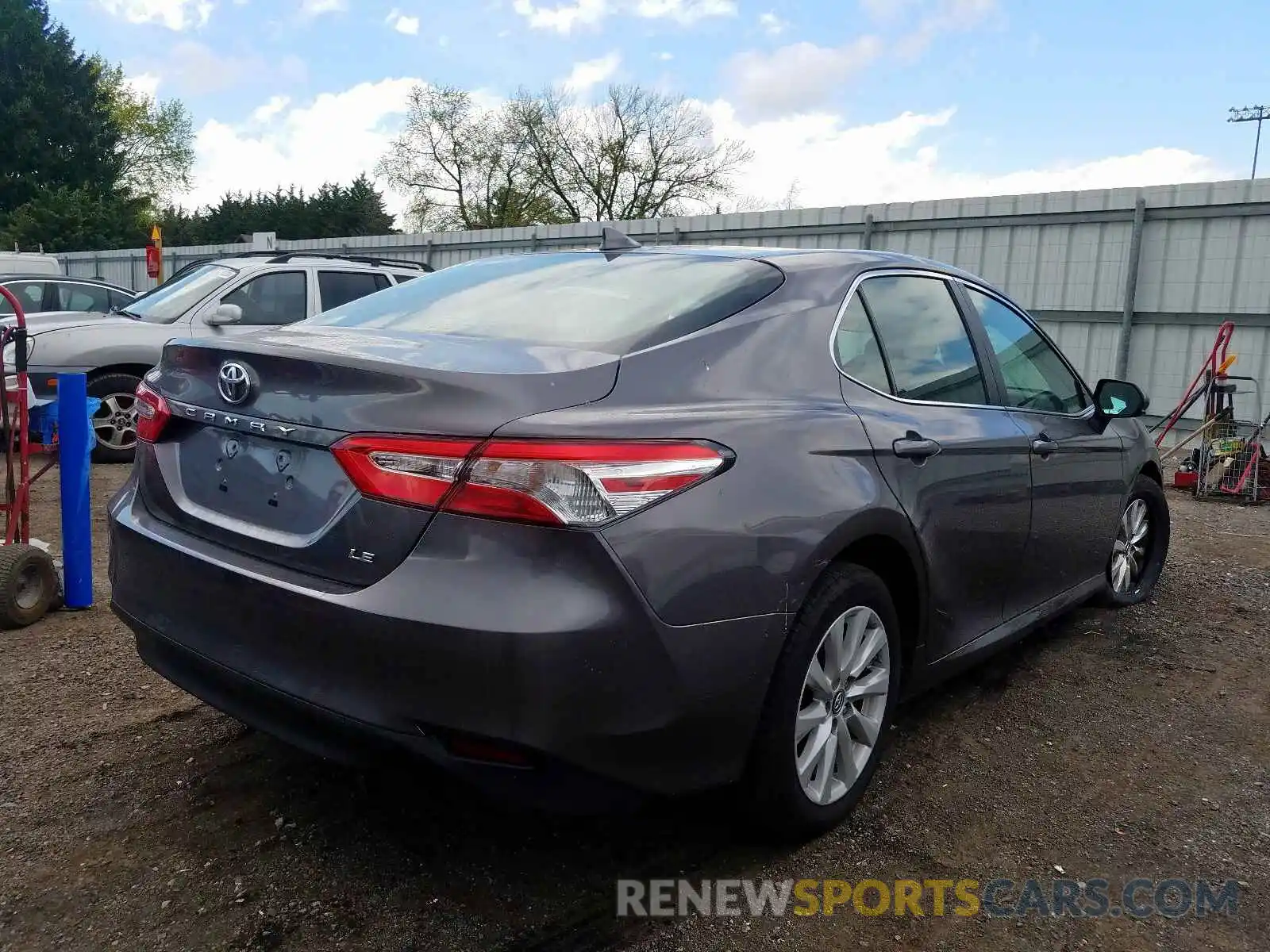 4 Photograph of a damaged car 4T1B11HK4KU697391 TOYOTA CAMRY 2019