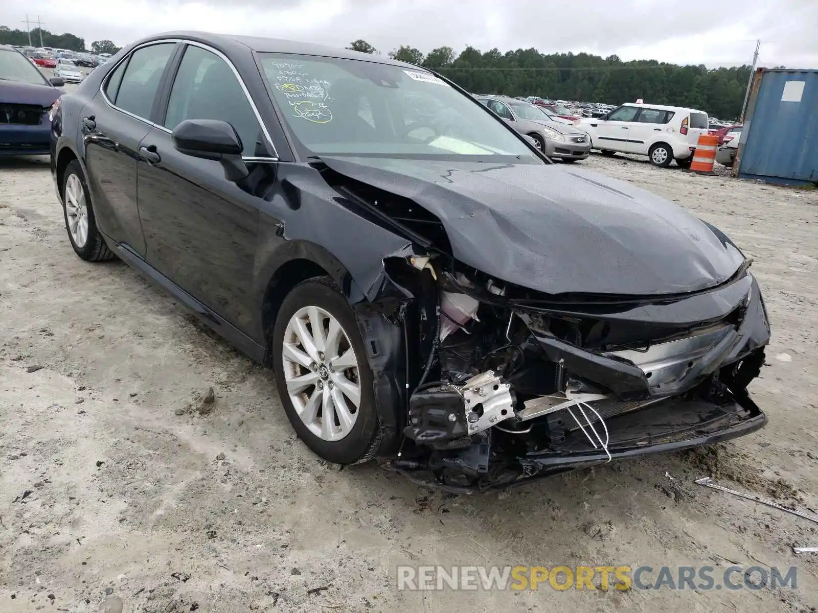 1 Photograph of a damaged car 4T1B11HK4KU699190 TOYOTA CAMRY 2019