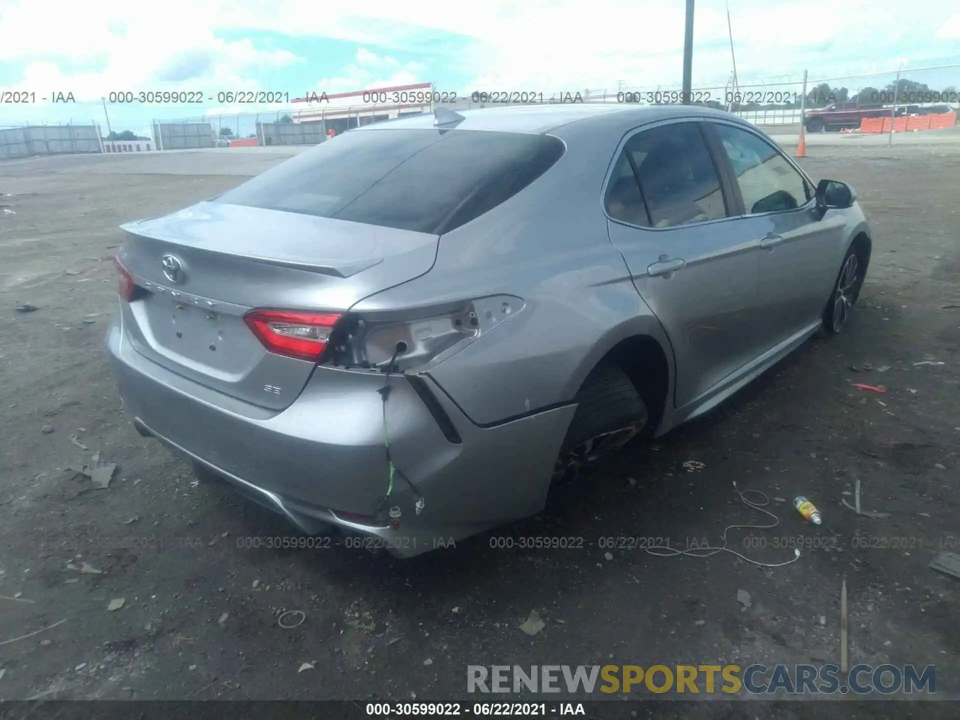 6 Photograph of a damaged car 4T1B11HK4KU700371 TOYOTA CAMRY 2019