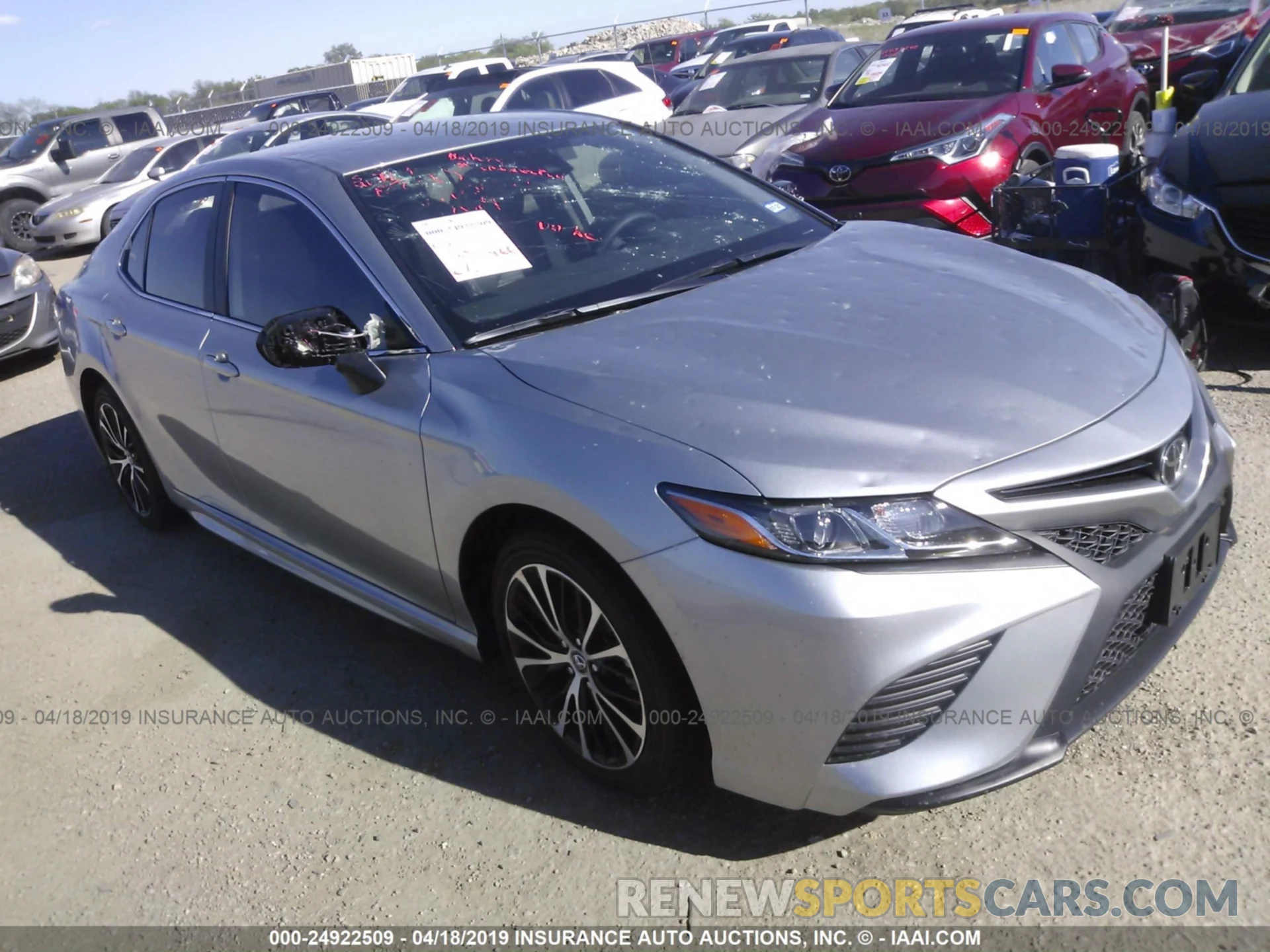 1 Photograph of a damaged car 4T1B11HK4KU700886 TOYOTA CAMRY 2019