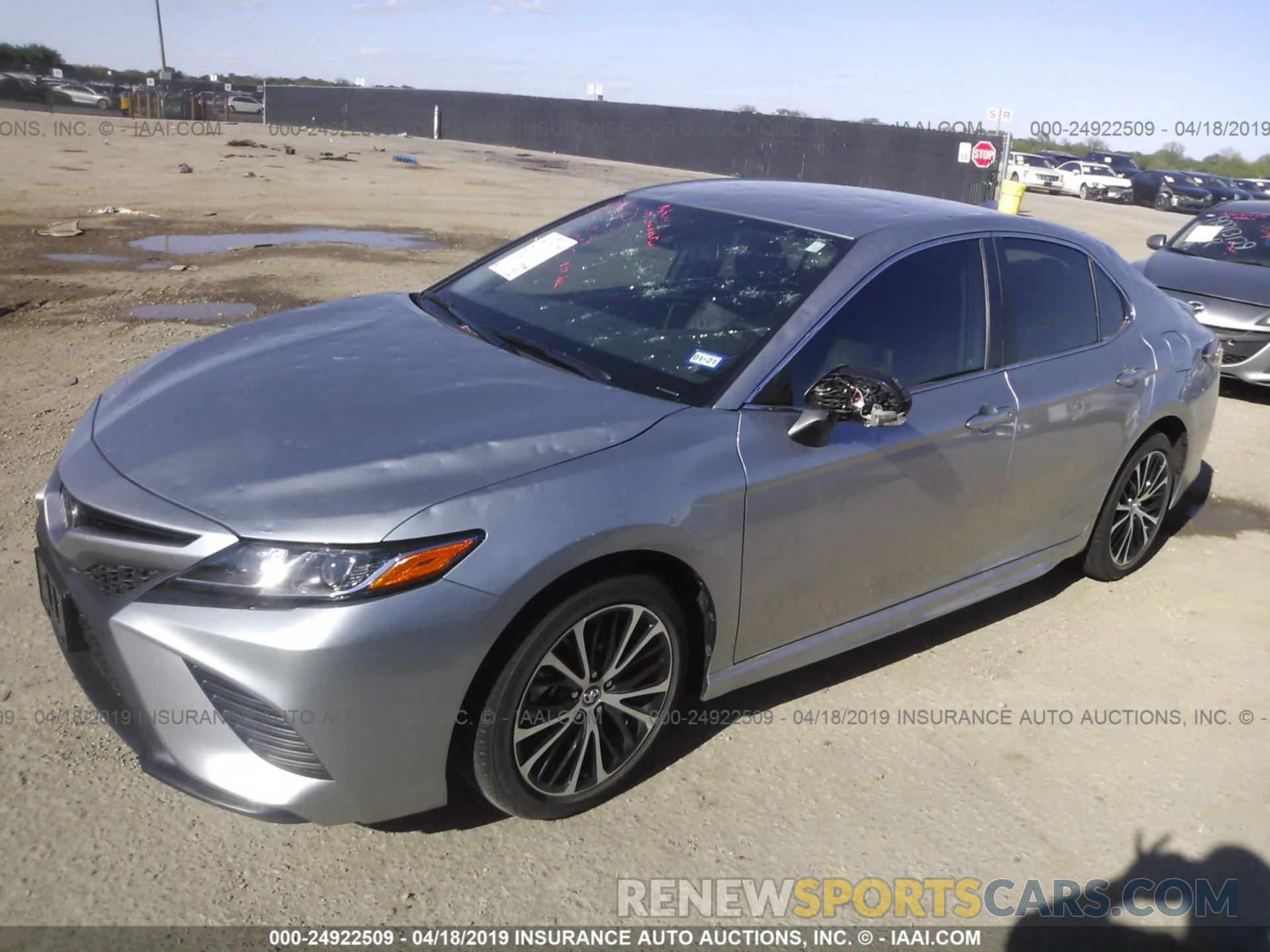 2 Photograph of a damaged car 4T1B11HK4KU700886 TOYOTA CAMRY 2019