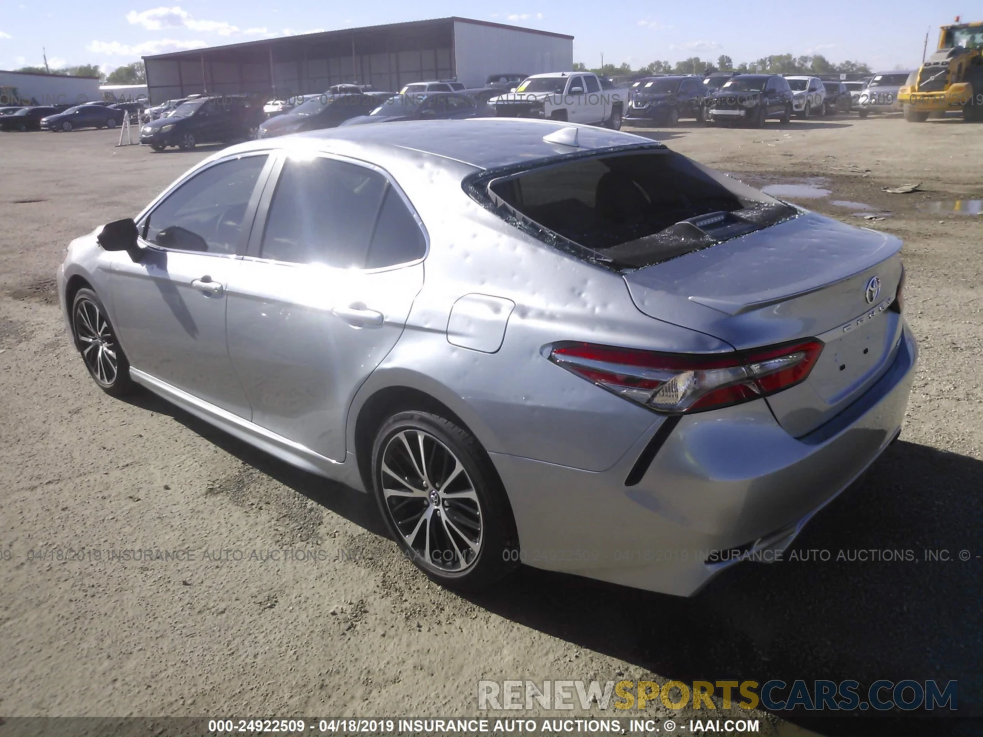 3 Photograph of a damaged car 4T1B11HK4KU700886 TOYOTA CAMRY 2019