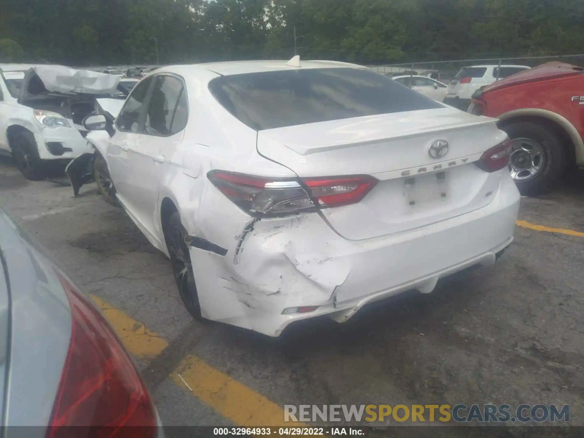 3 Photograph of a damaged car 4T1B11HK4KU701861 TOYOTA CAMRY 2019