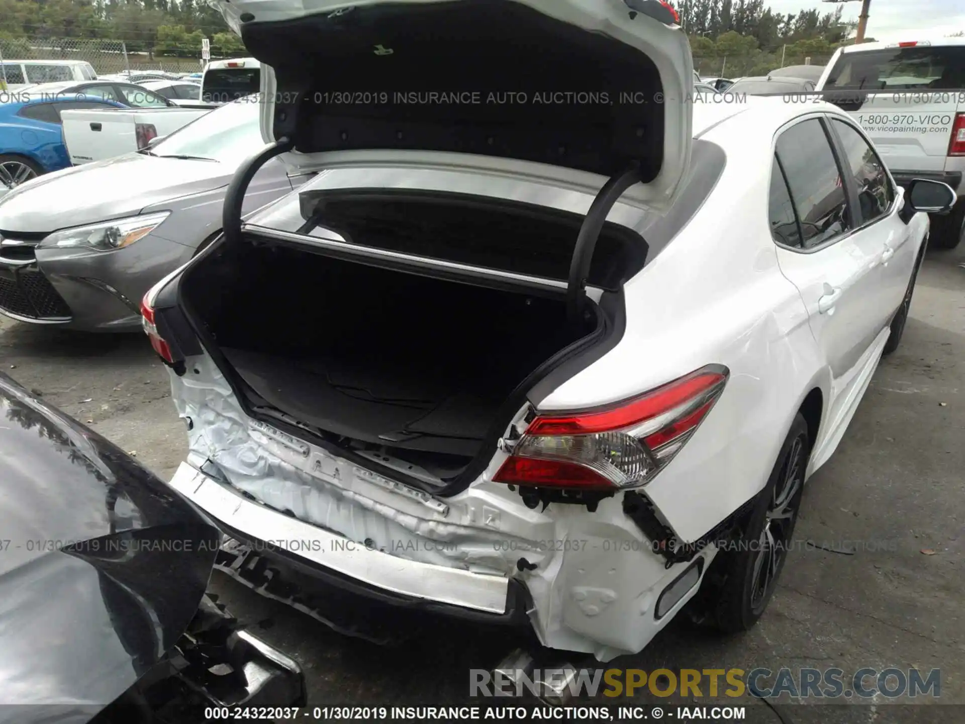 6 Photograph of a damaged car 4T1B11HK4KU704517 TOYOTA CAMRY 2019