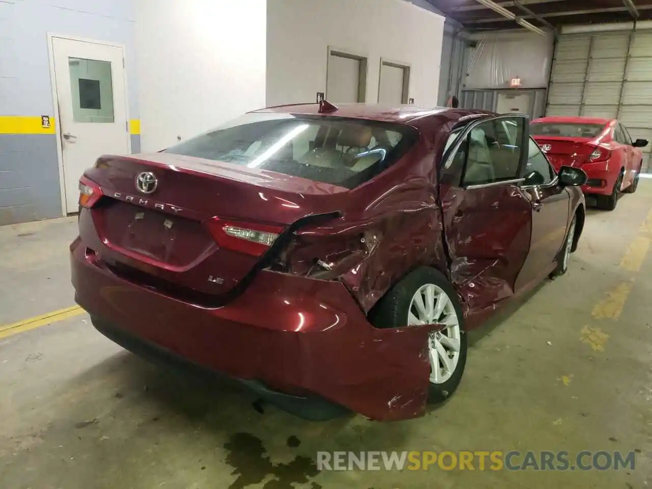 4 Photograph of a damaged car 4T1B11HK4KU704761 TOYOTA CAMRY 2019