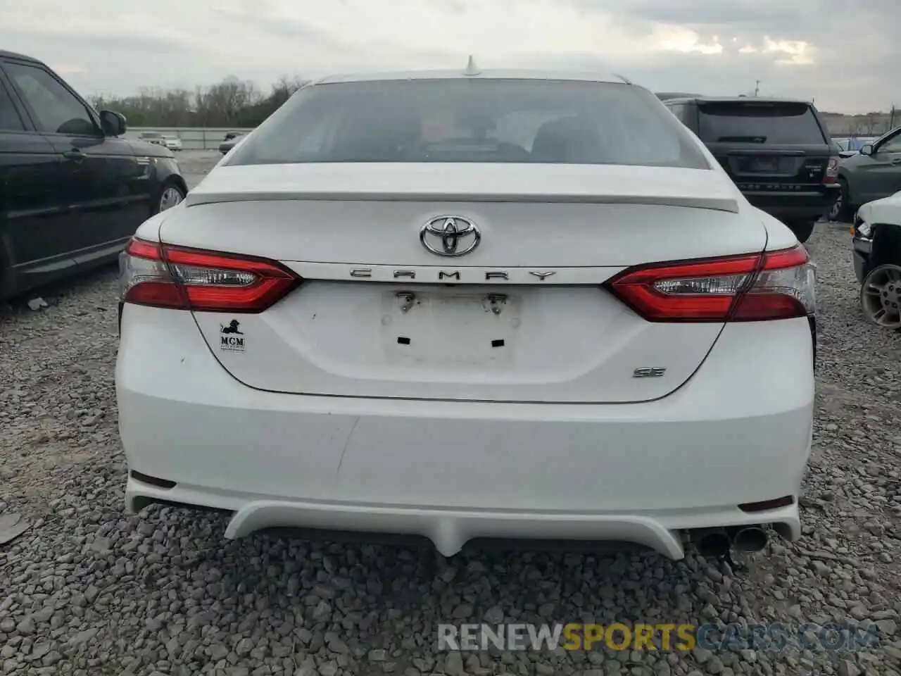 6 Photograph of a damaged car 4T1B11HK4KU705750 TOYOTA CAMRY 2019