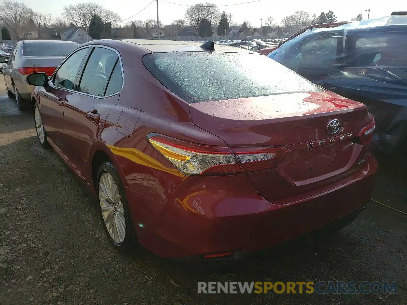 3 Photograph of a damaged car 4T1B11HK4KU706249 TOYOTA CAMRY 2019