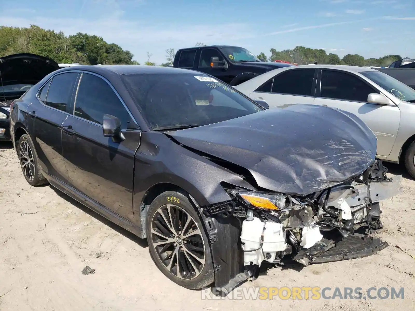 1 Photograph of a damaged car 4T1B11HK4KU706820 TOYOTA CAMRY 2019