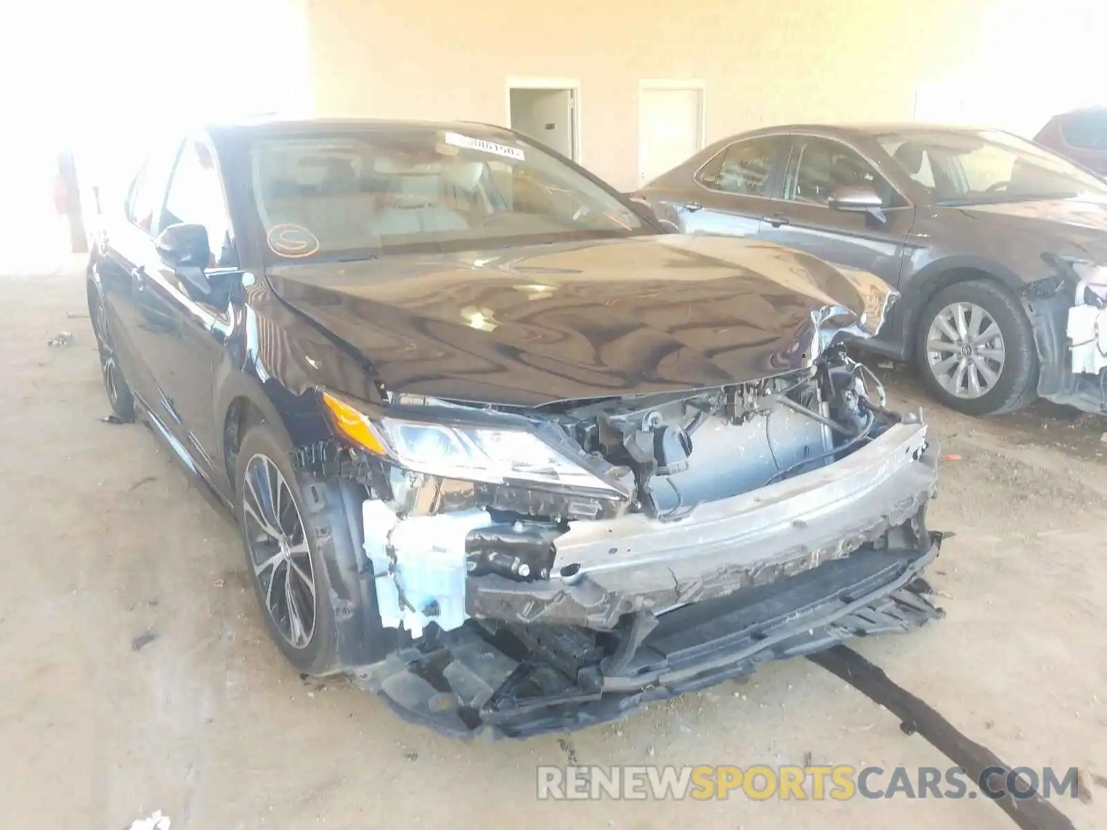 1 Photograph of a damaged car 4T1B11HK4KU708003 TOYOTA CAMRY 2019