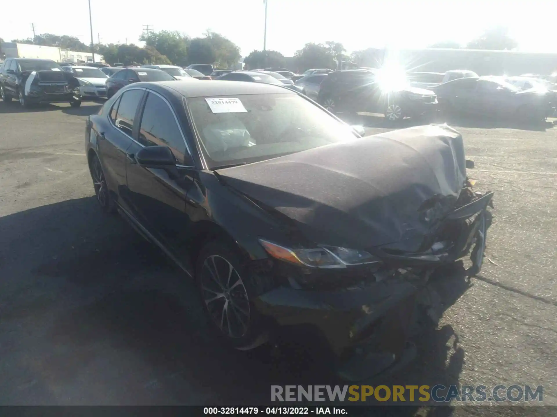 1 Photograph of a damaged car 4T1B11HK4KU708874 TOYOTA CAMRY 2019