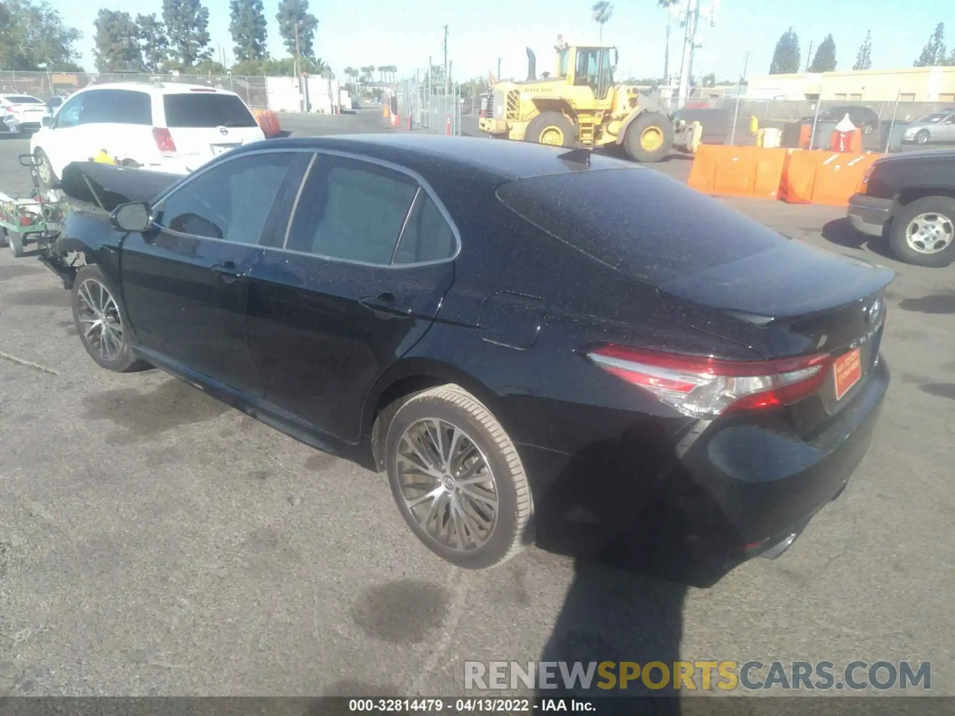 3 Photograph of a damaged car 4T1B11HK4KU708874 TOYOTA CAMRY 2019