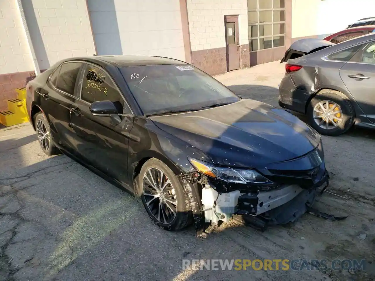 1 Photograph of a damaged car 4T1B11HK4KU708986 TOYOTA CAMRY 2019