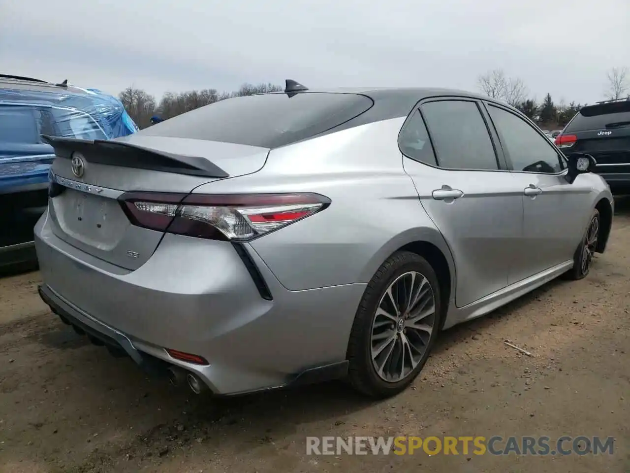 4 Фотография поврежденного автомобиля 4T1B11HK4KU709149 TOYOTA CAMRY 2019