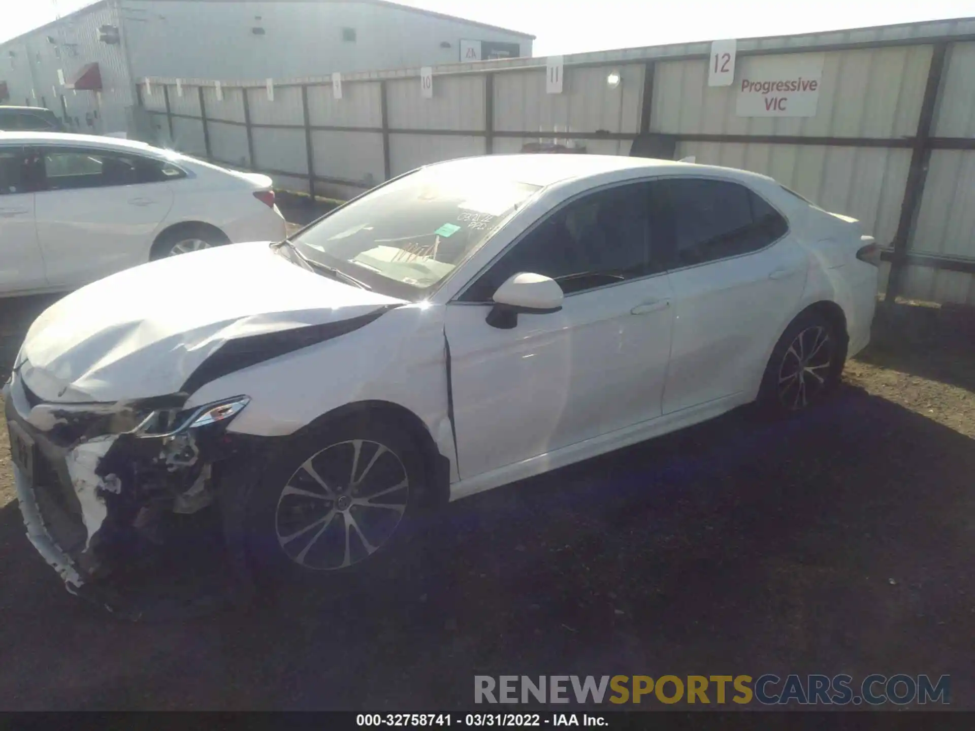 2 Photograph of a damaged car 4T1B11HK4KU709264 TOYOTA CAMRY 2019