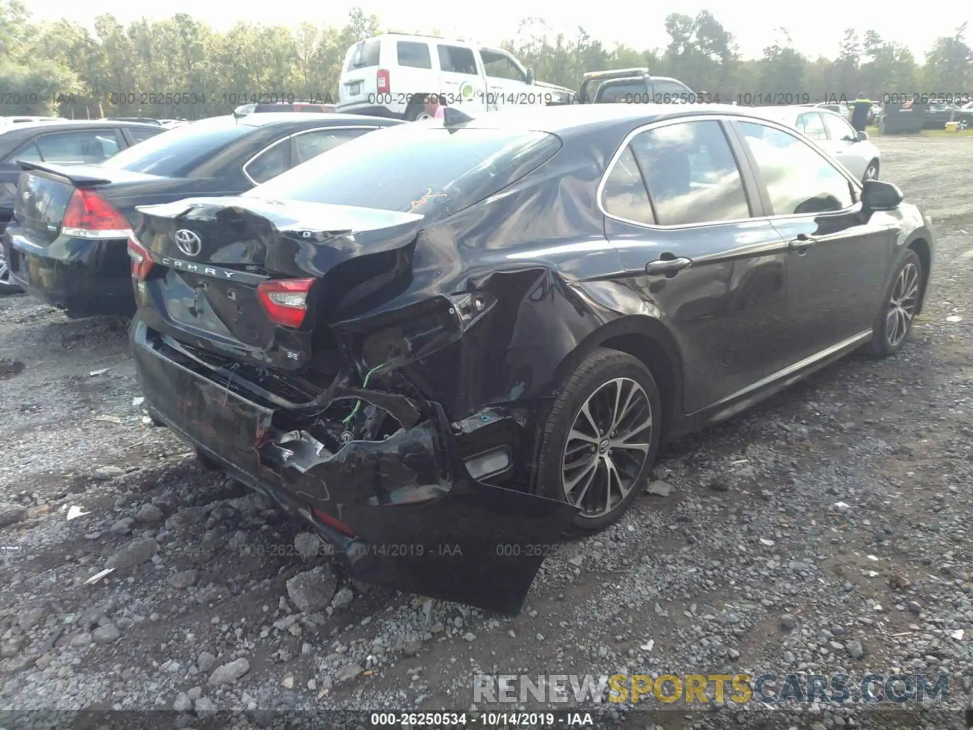 4 Photograph of a damaged car 4T1B11HK4KU711371 TOYOTA CAMRY 2019