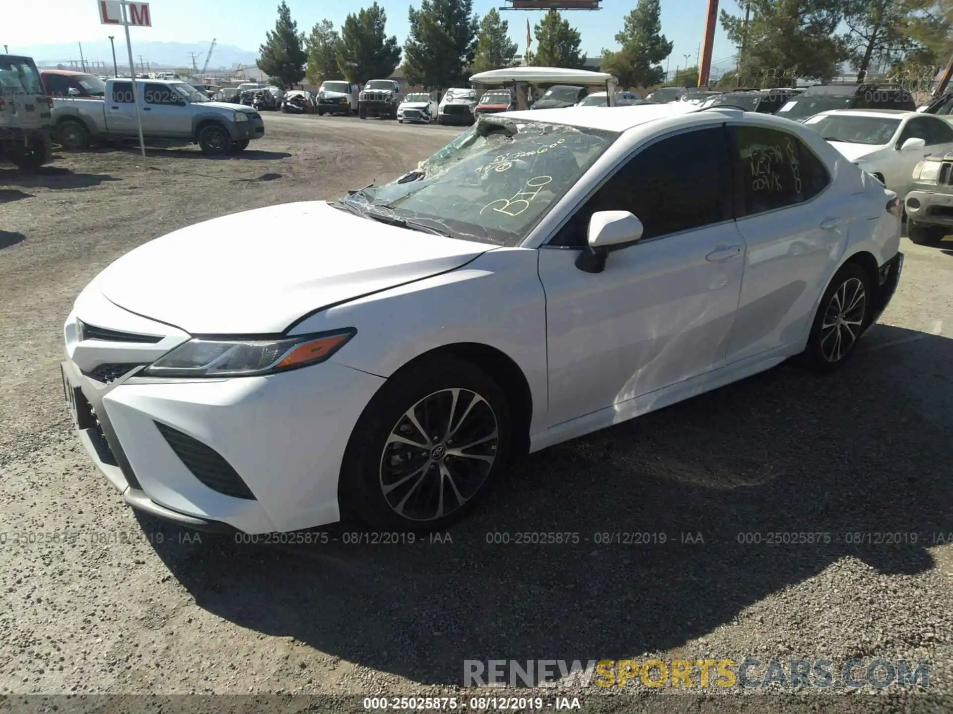 2 Photograph of a damaged car 4T1B11HK4KU713511 TOYOTA CAMRY 2019