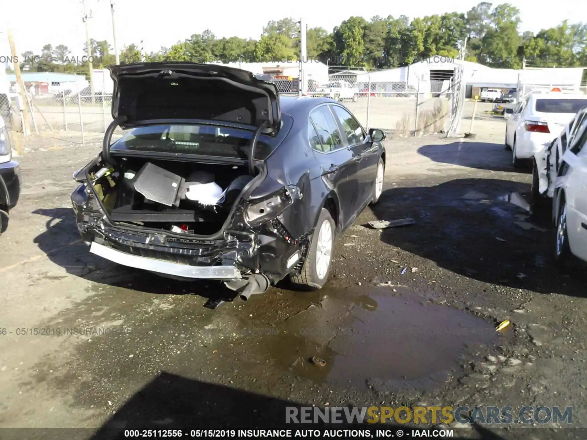 4 Photograph of a damaged car 4T1B11HK4KU714433 TOYOTA CAMRY 2019