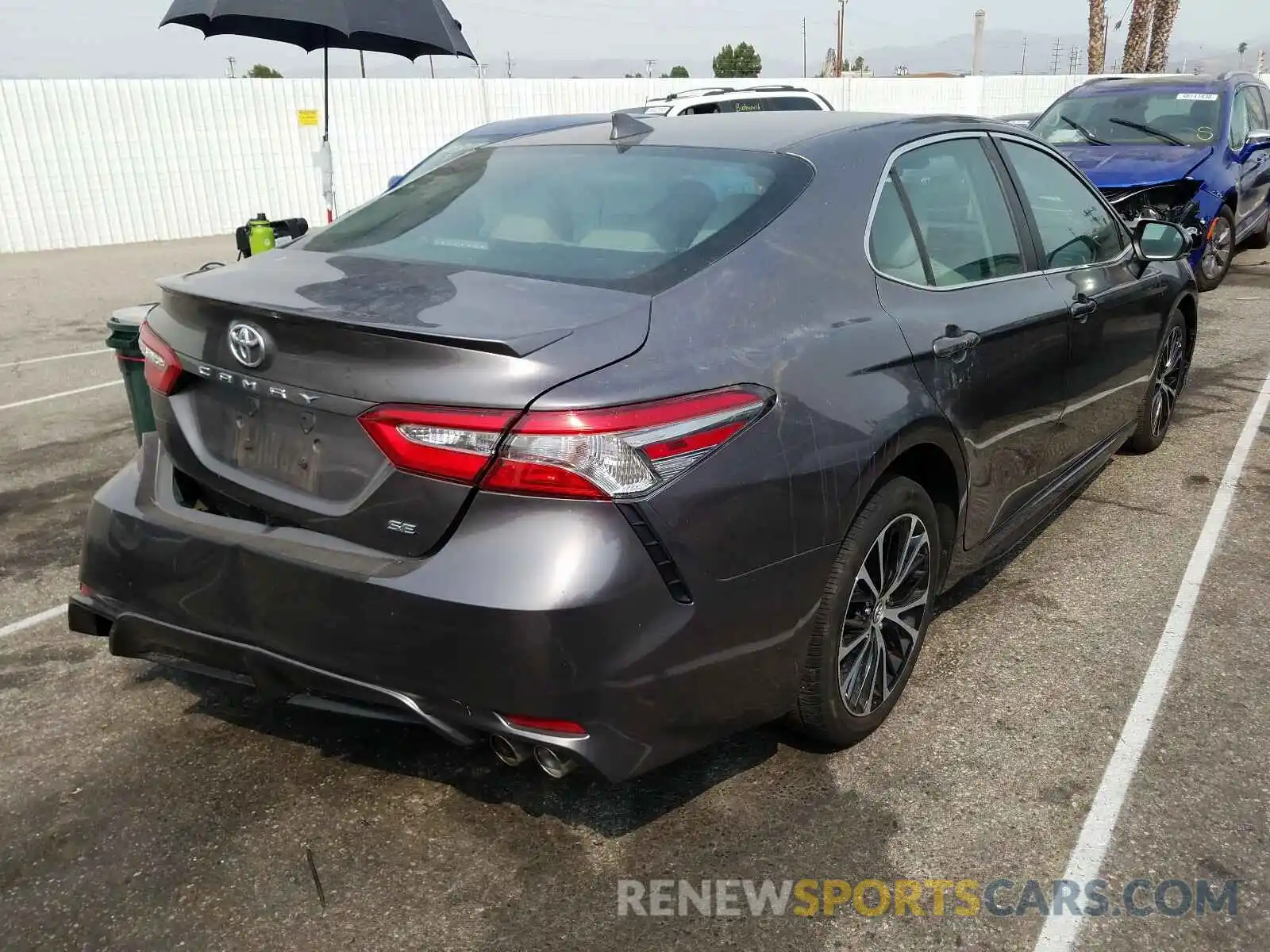 4 Фотография поврежденного автомобиля 4T1B11HK4KU715324 TOYOTA CAMRY 2019