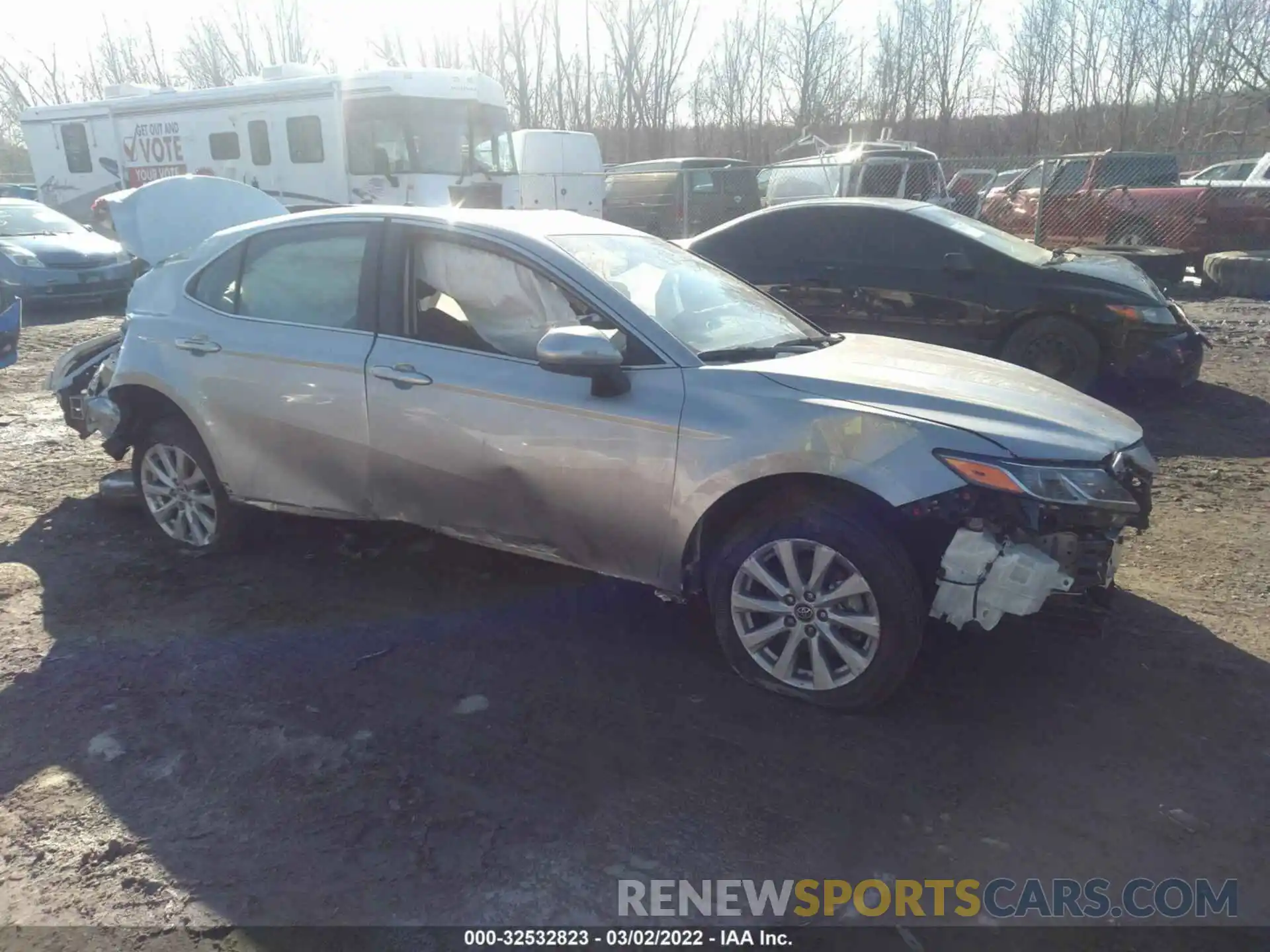 1 Photograph of a damaged car 4T1B11HK4KU717994 TOYOTA CAMRY 2019