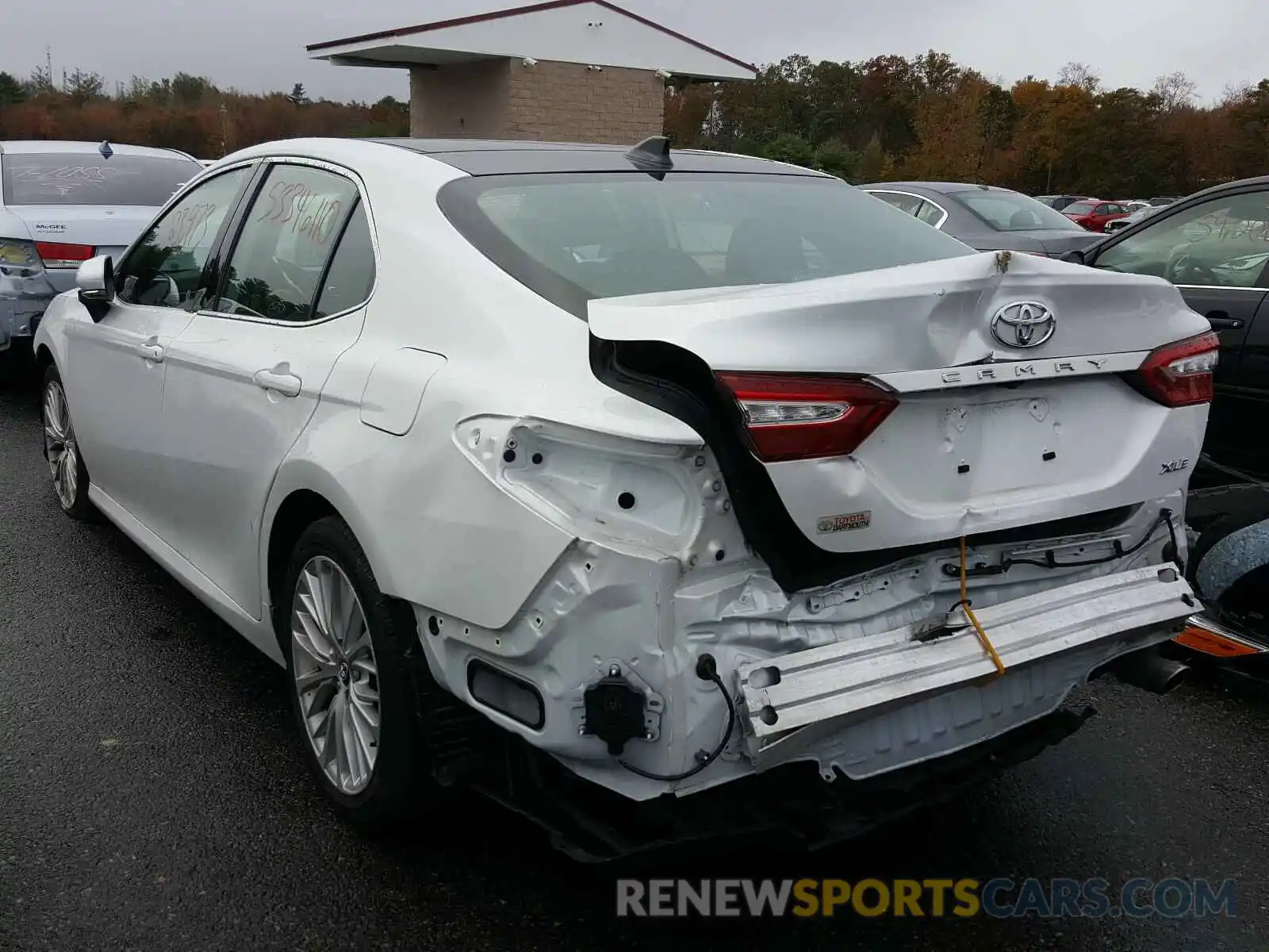 3 Photograph of a damaged car 4T1B11HK4KU719535 TOYOTA CAMRY 2019