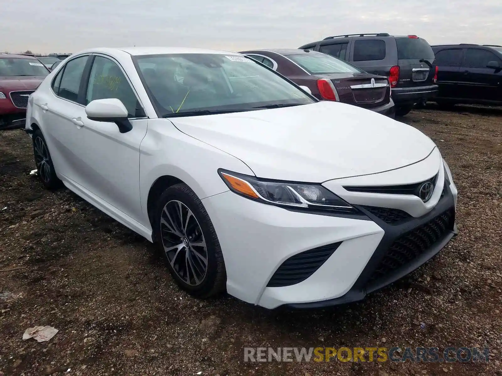 1 Photograph of a damaged car 4T1B11HK4KU720345 TOYOTA CAMRY 2019