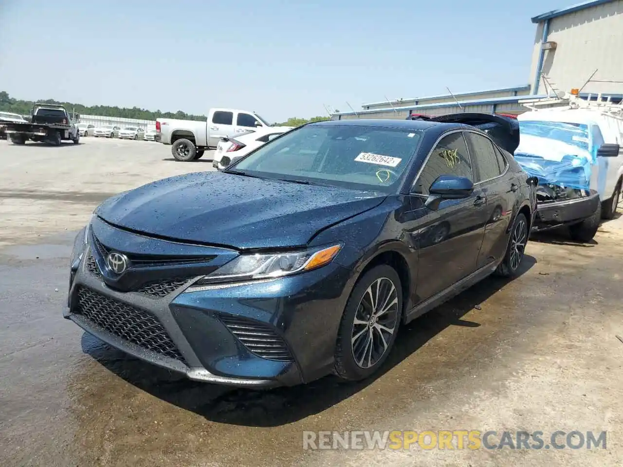 2 Photograph of a damaged car 4T1B11HK4KU720815 TOYOTA CAMRY 2019