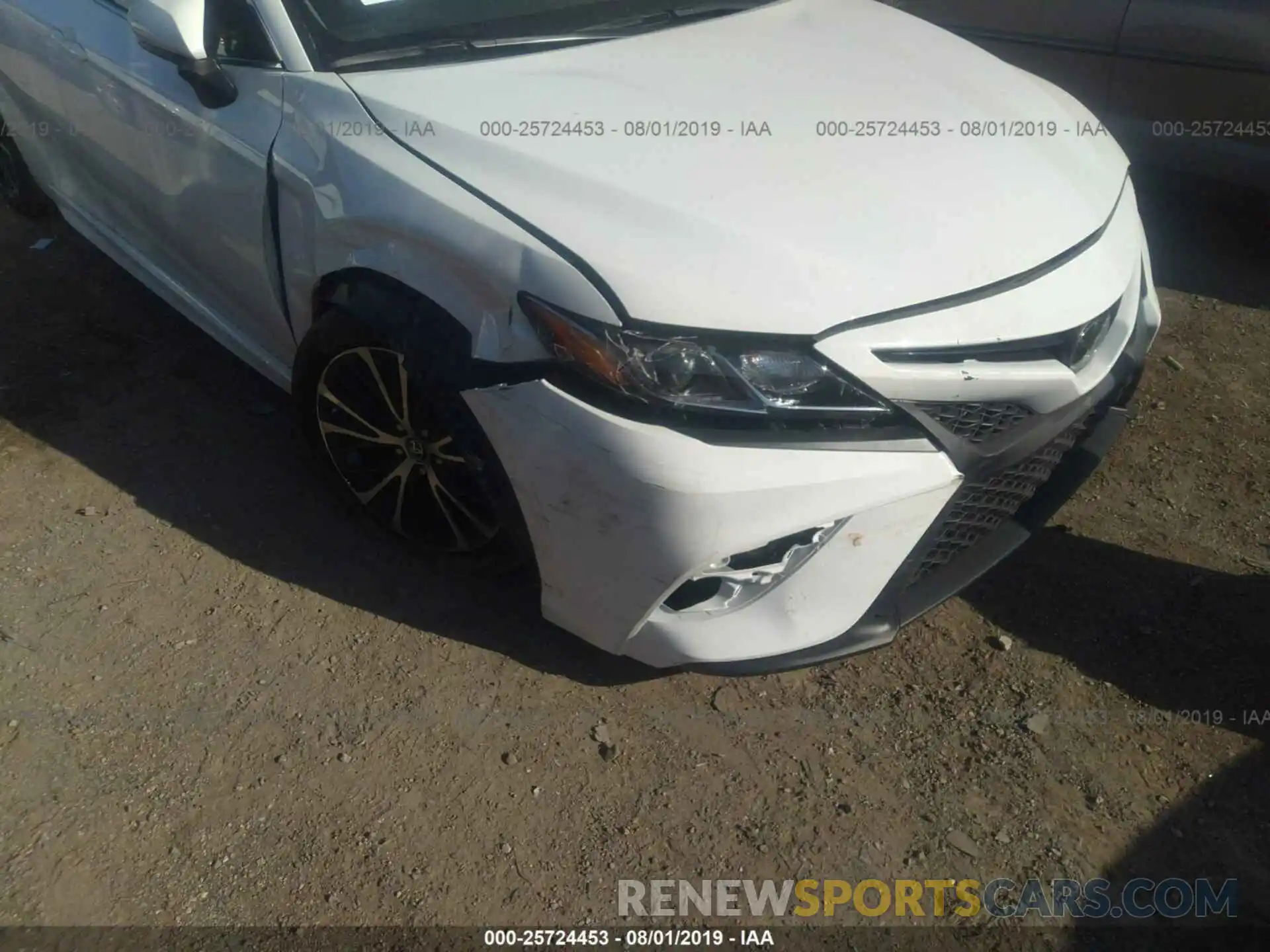 6 Photograph of a damaged car 4T1B11HK4KU721897 TOYOTA CAMRY 2019