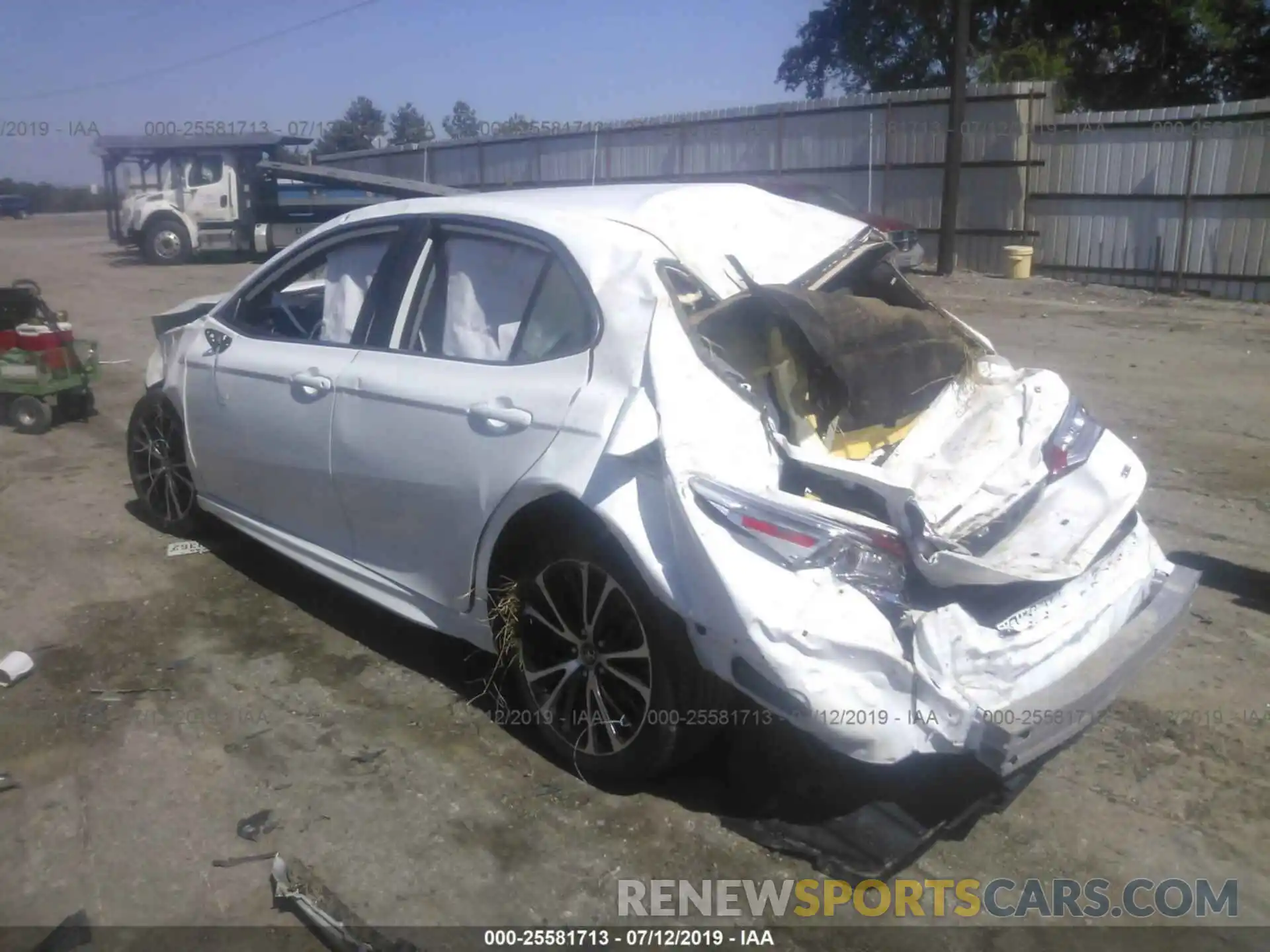 3 Photograph of a damaged car 4T1B11HK4KU723083 TOYOTA CAMRY 2019
