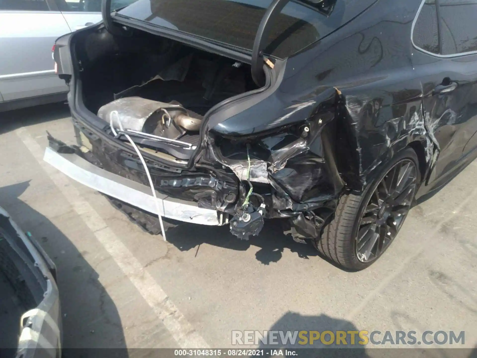 6 Photograph of a damaged car 4T1B11HK4KU723973 TOYOTA CAMRY 2019