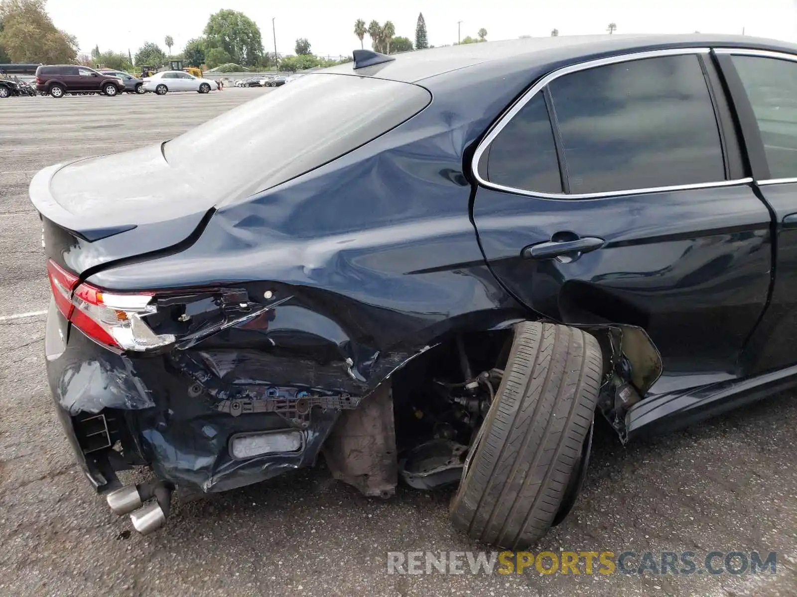 9 Photograph of a damaged car 4T1B11HK4KU724234 TOYOTA CAMRY 2019