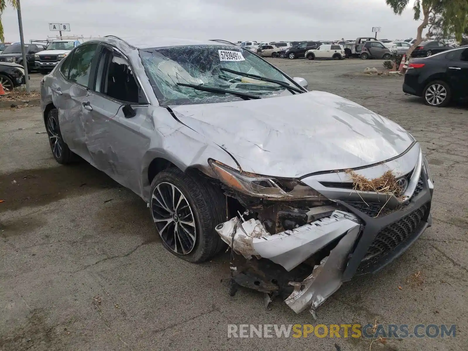 1 Photograph of a damaged car 4T1B11HK4KU725013 TOYOTA CAMRY 2019