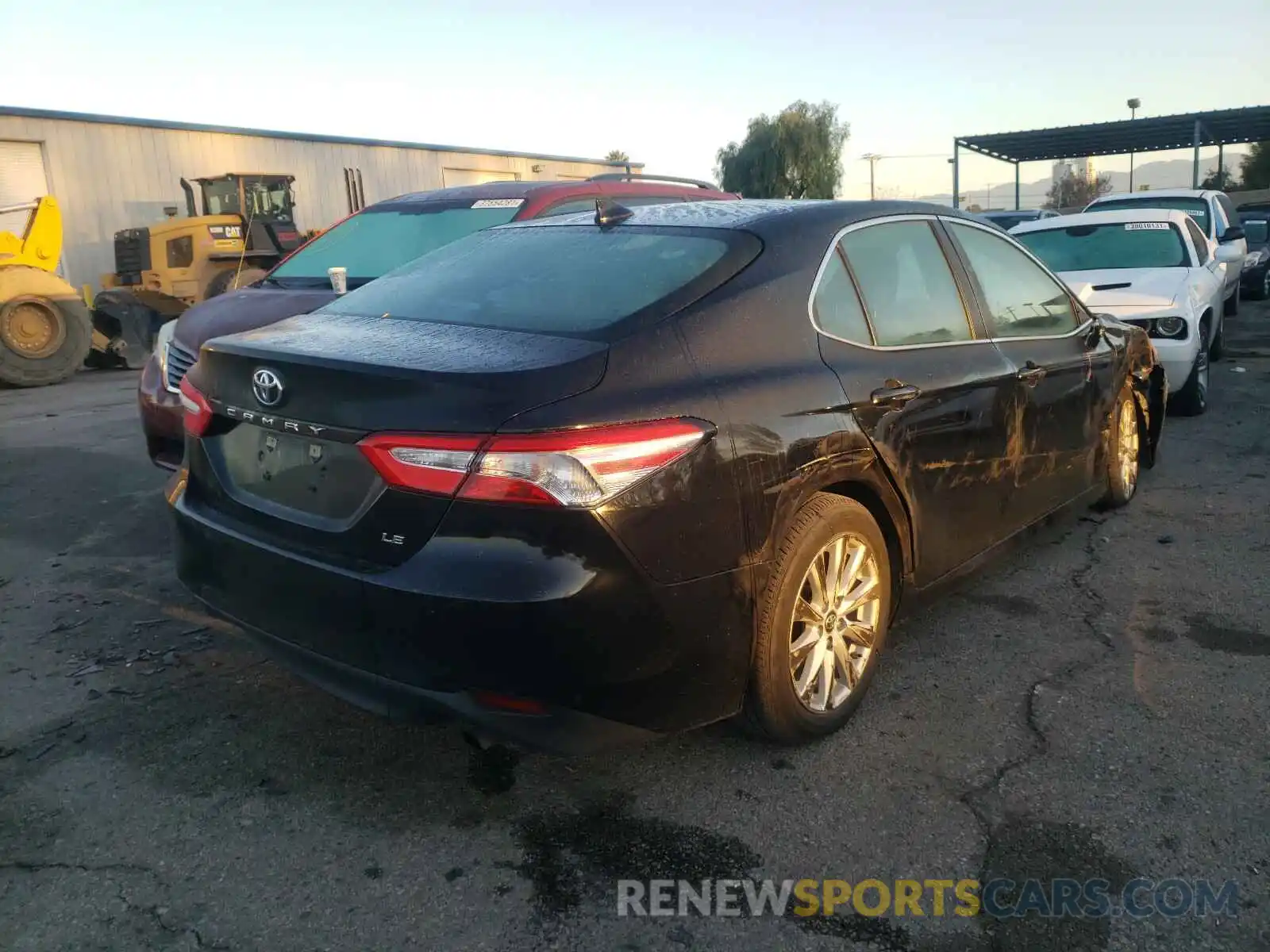 4 Photograph of a damaged car 4T1B11HK4KU725688 TOYOTA CAMRY 2019