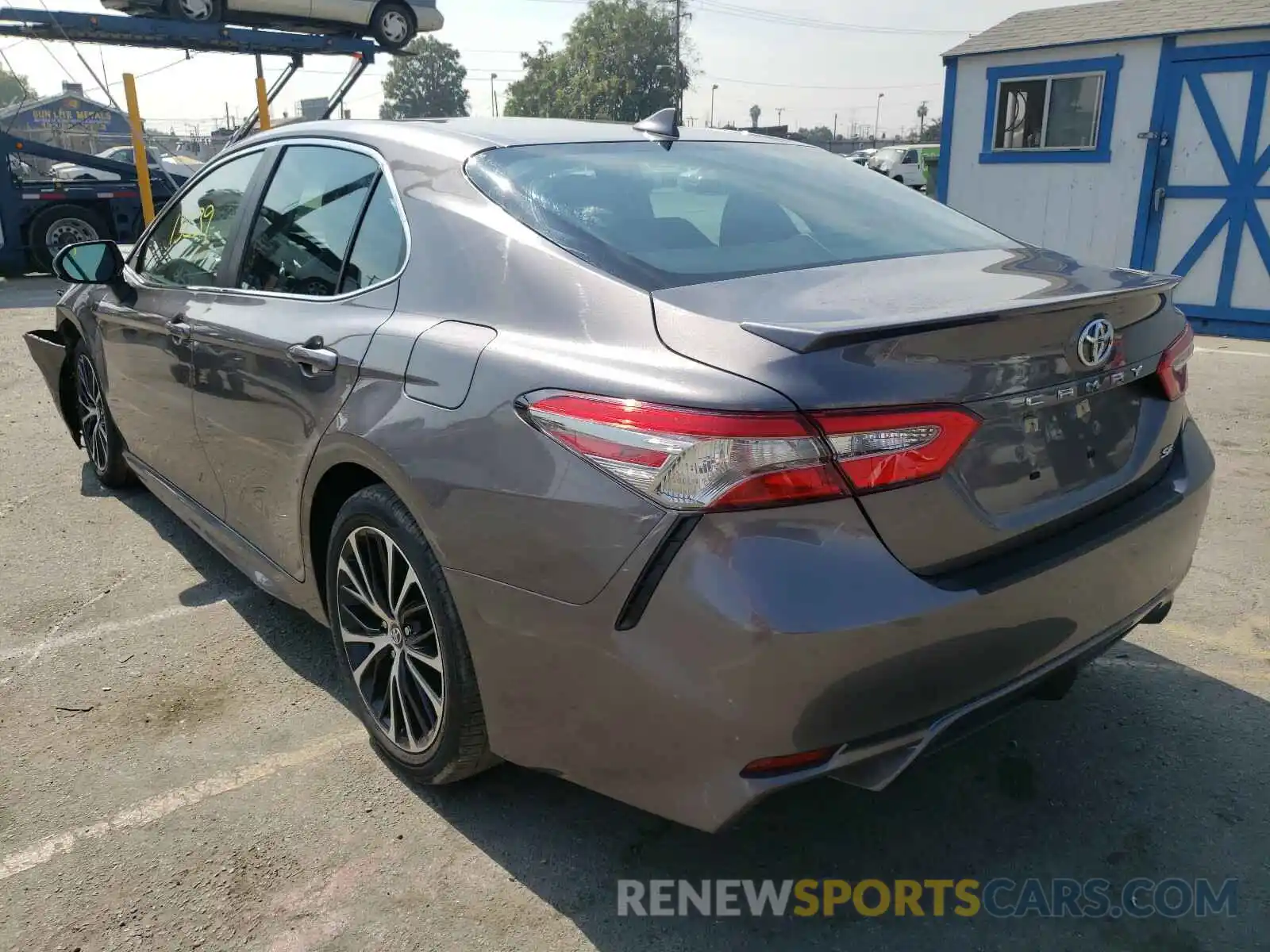 3 Photograph of a damaged car 4T1B11HK4KU727005 TOYOTA CAMRY 2019