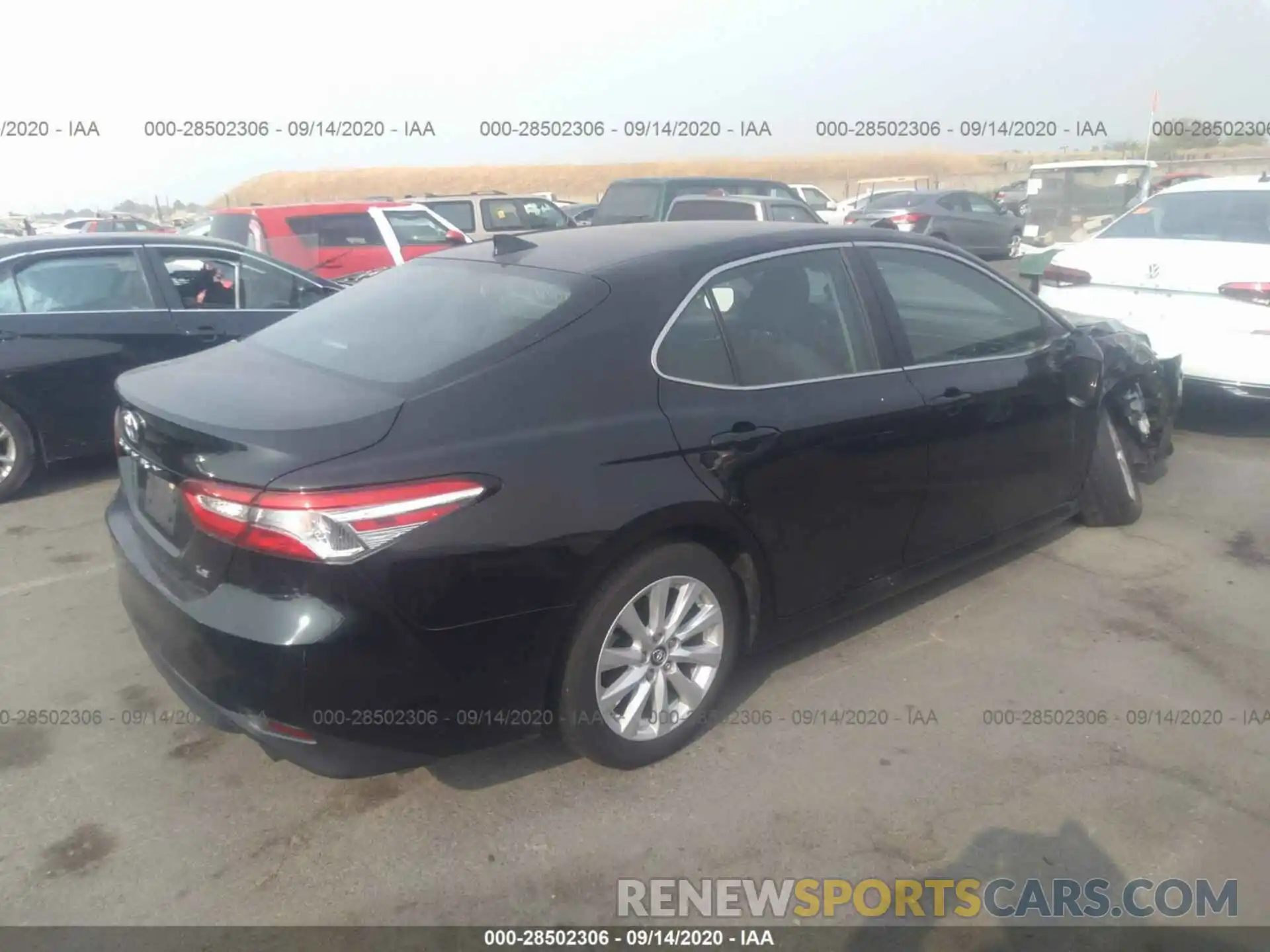 4 Photograph of a damaged car 4T1B11HK4KU727540 TOYOTA CAMRY 2019